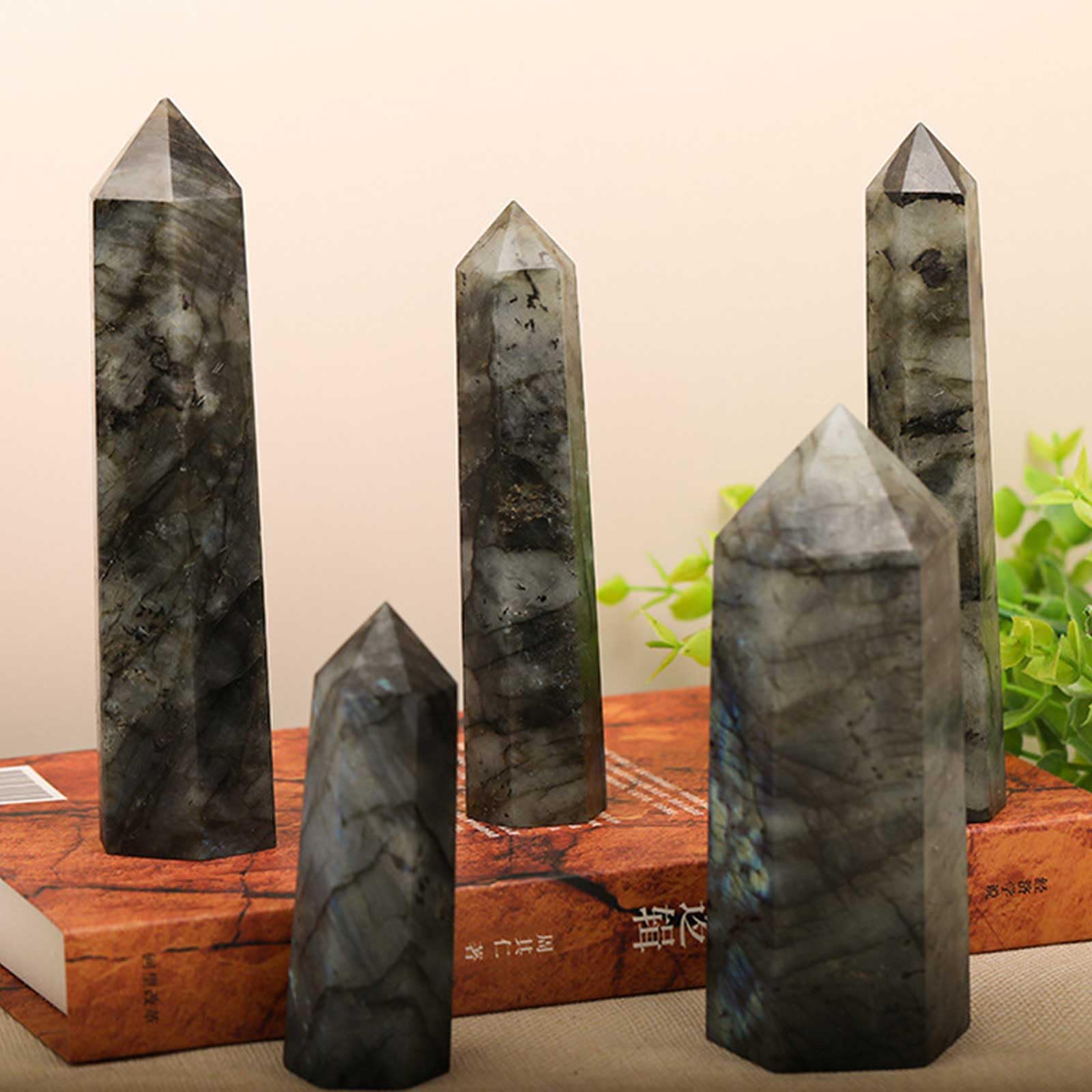 3 Pezzi di Bacchette di Pietra di Luna Grigia Torri di Cristallo | Pietra curativa naturale appuntita Reiki levigata Energia Meditazione Chakra Decorazione per la casa Regalo