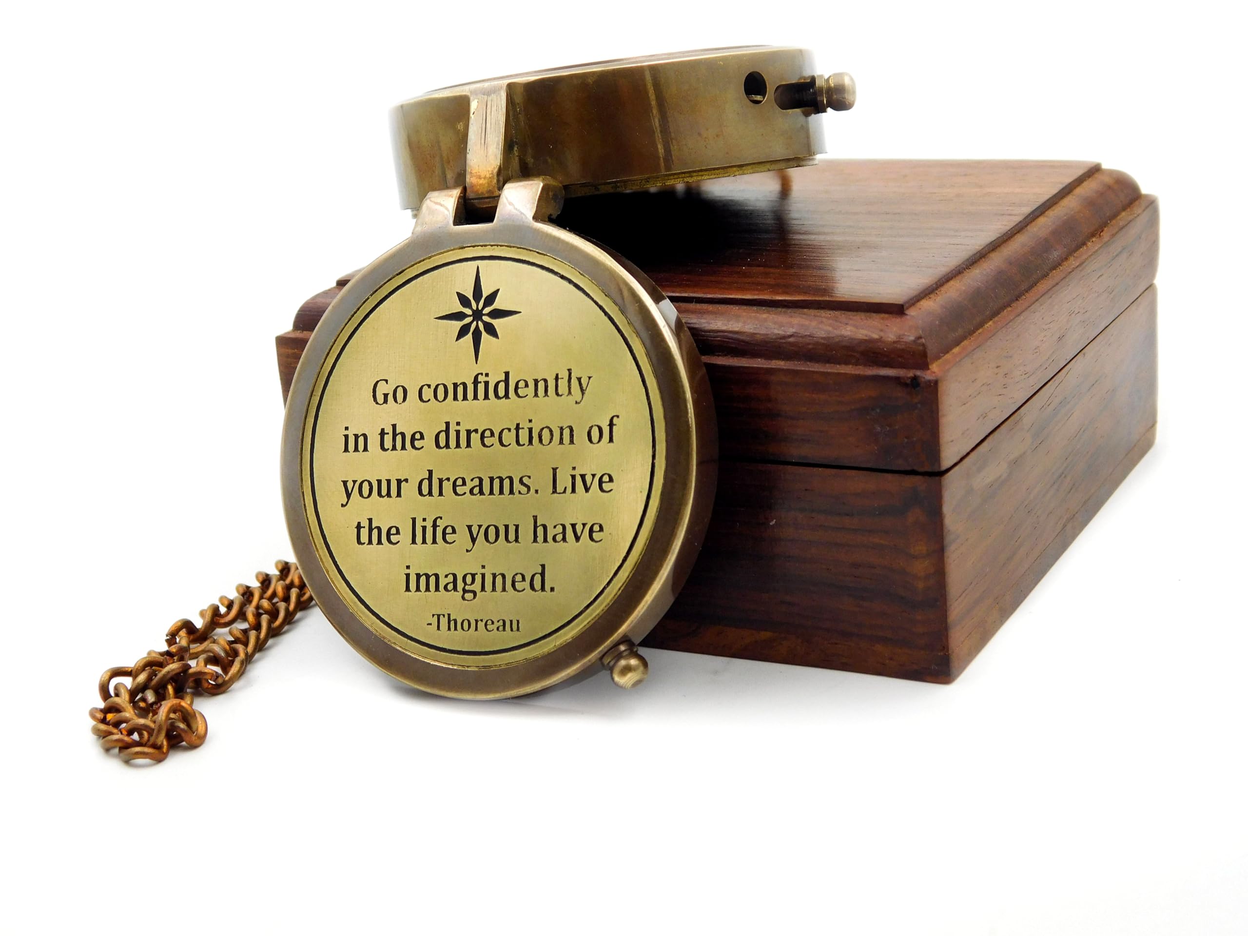 Bussola antica in ottone con incisione Go Confidently in The Direction of Your Dreams – Regalo con scatola di legno