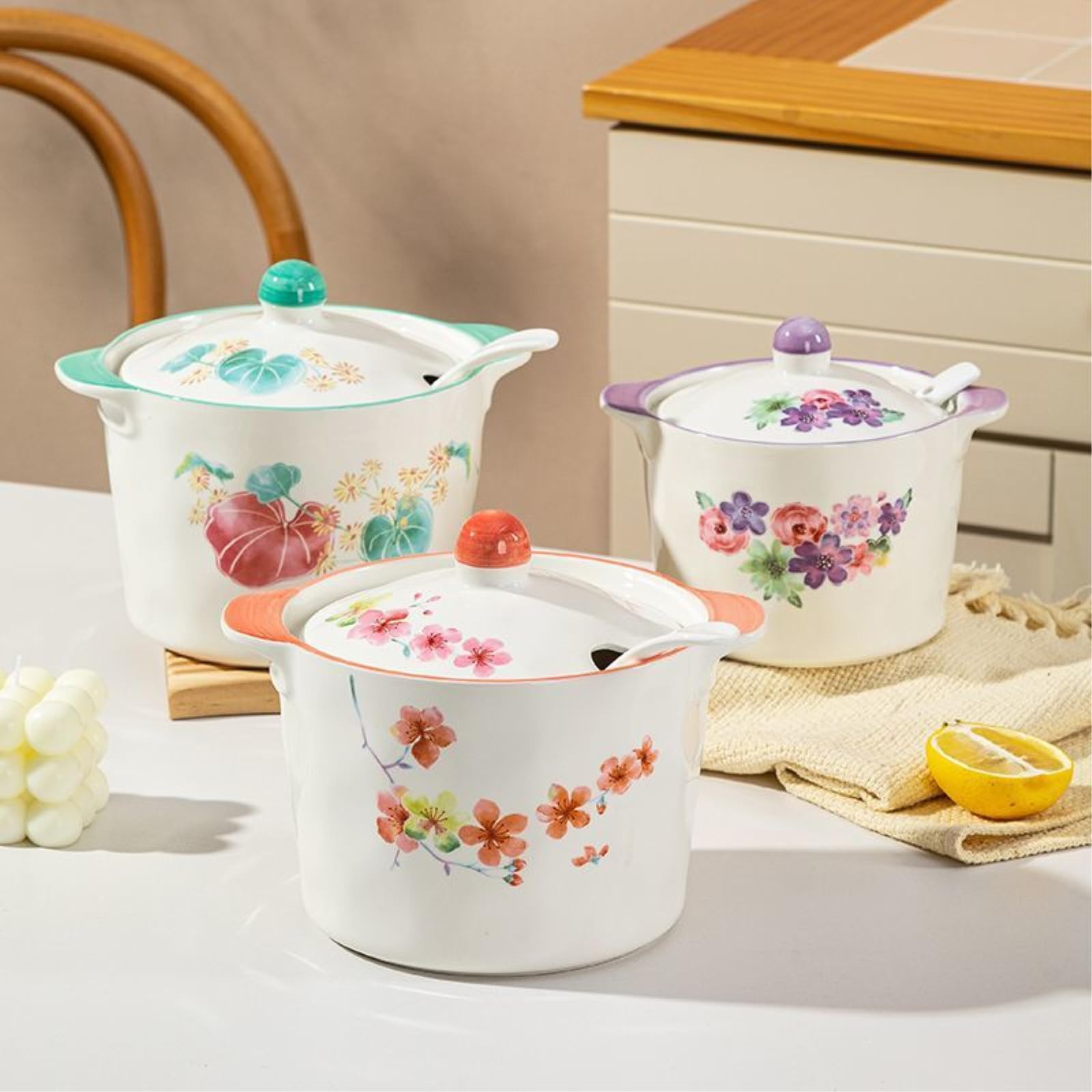 Ceramiczny garnek do gulaszu z pokrywką do domowej restauracji - czarny