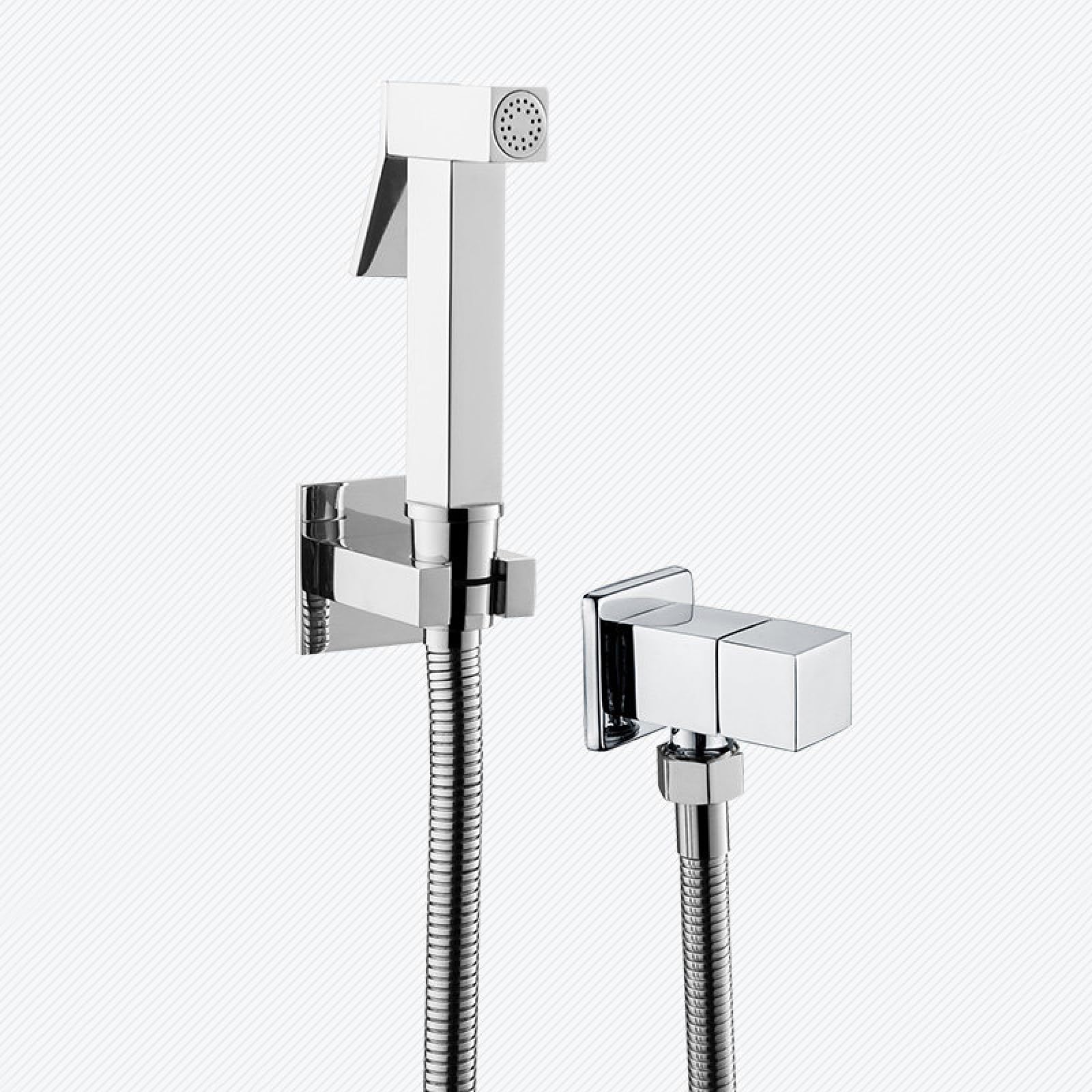 Rociador de bidet cromado en latón para un lavado higiénico con agua fría en inodoros