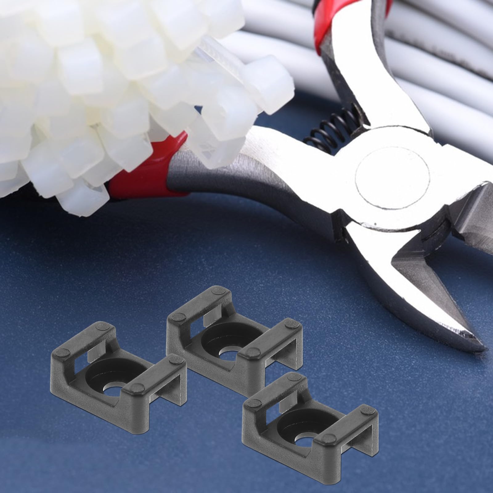 BESPORTBLE Fascette Stabile Sella Supporto Nero a Fissaggio e in Abs Luci 500 Pezzi Viti, Clip Cablaggio di Natale Cavi USB Casa e Scuola