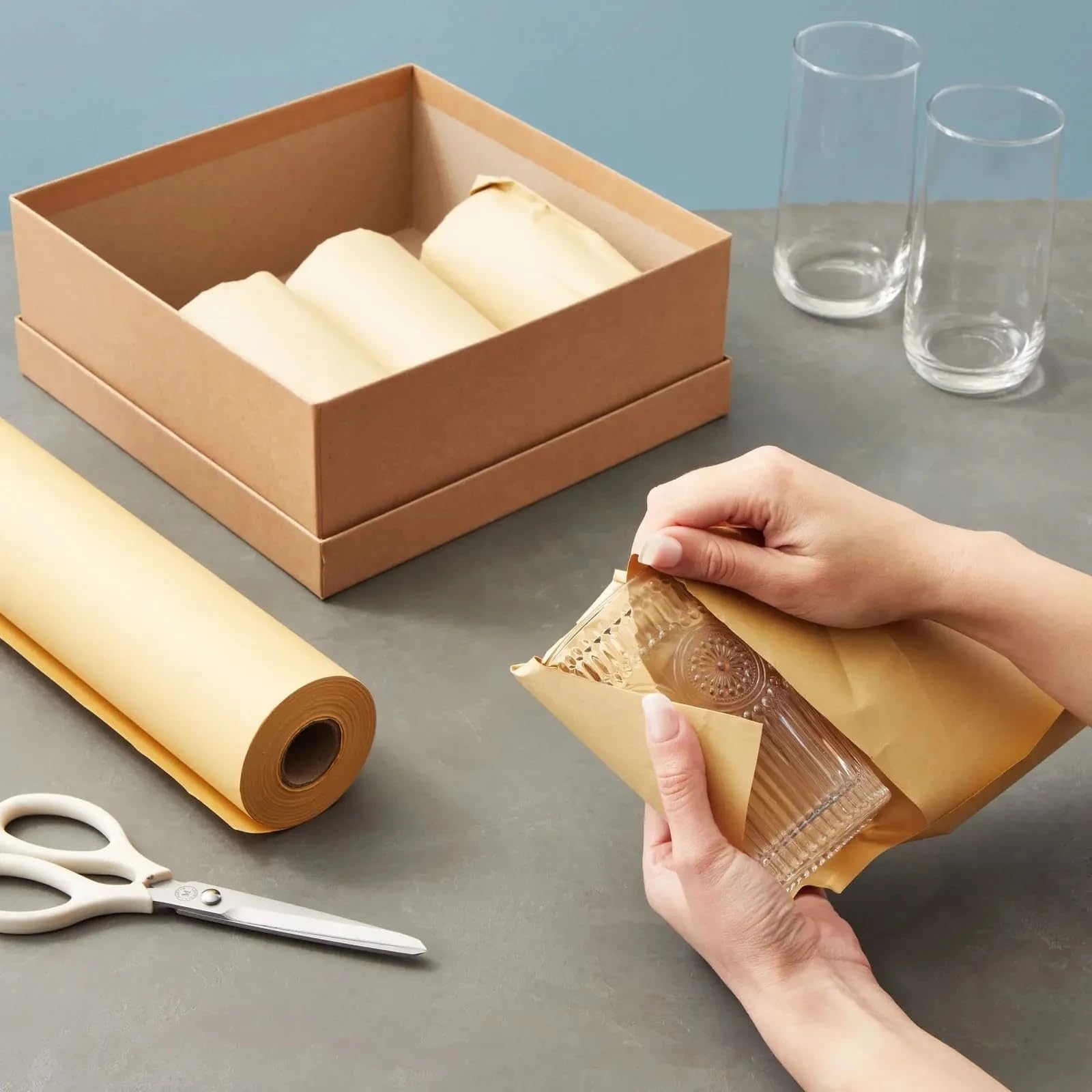 Rollo de Papel Kraft marrón Liso, Papel Adhesivo artístico for Envolver Regalos, Embalaje, Manualidades, tablones de anuncios Rollo de Papel Kraft(50cmx10m 1Roll)