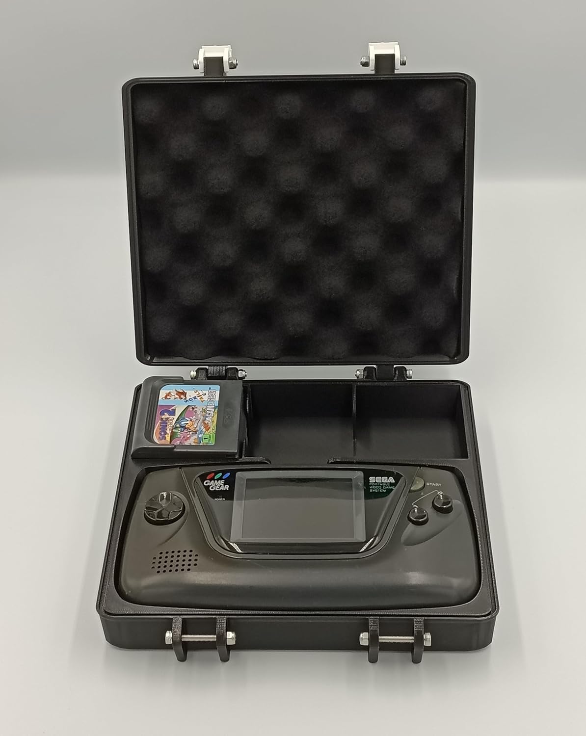 Rugged Protective Carrying Case for Sega Game Gear & Cartridges - Holds 12 Games - Image 2