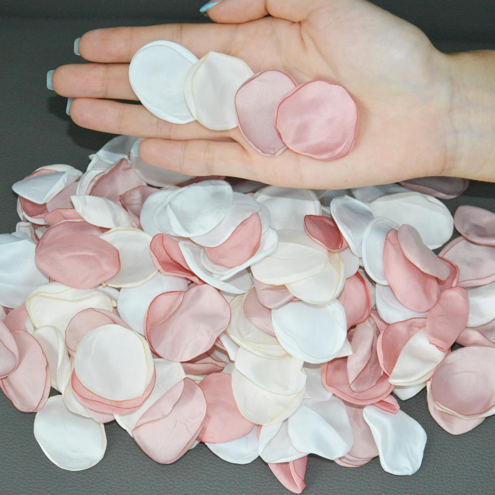 VPB 200 PCS Silk Rose Petals Artificial Blush Pink Flower Petals for Wedding Flower Girl Basket Aisle Scatter for Aisle Table Centerpieces Proposal Romantic Night,Valentine's Day - Image 4