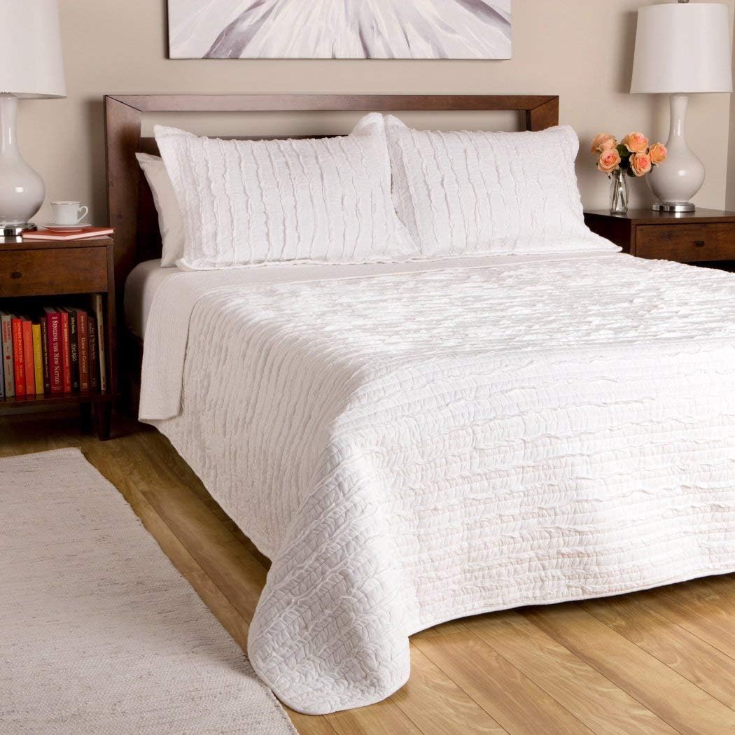 Amazon.com: 2 Piece White Solid Ruffled Stripes Pattern Quilt Twin Set ...