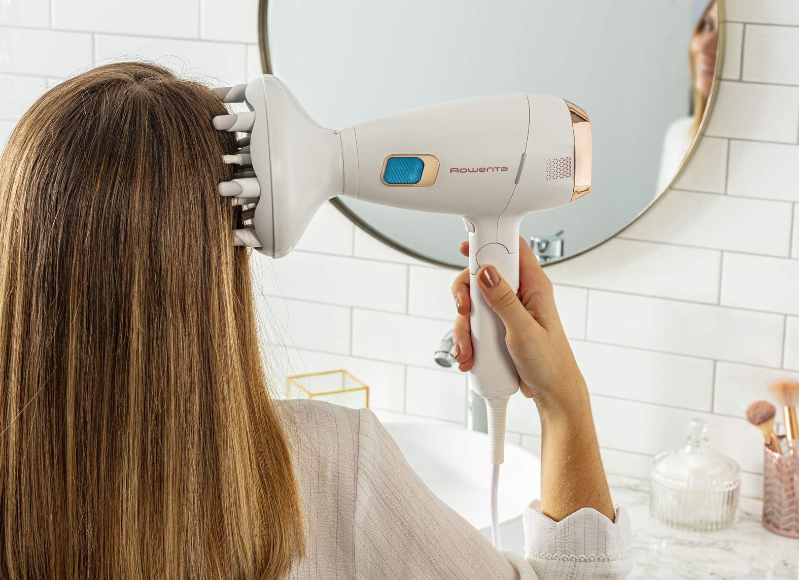 Rowenta Ultimate Experience Sèche-cheveux 2200 W, Moteur numérique haute performance, Booster d'ions, Doigts rotatifs doux, 2 en 1 avec massage revitalisant de la tête CV9240F0
