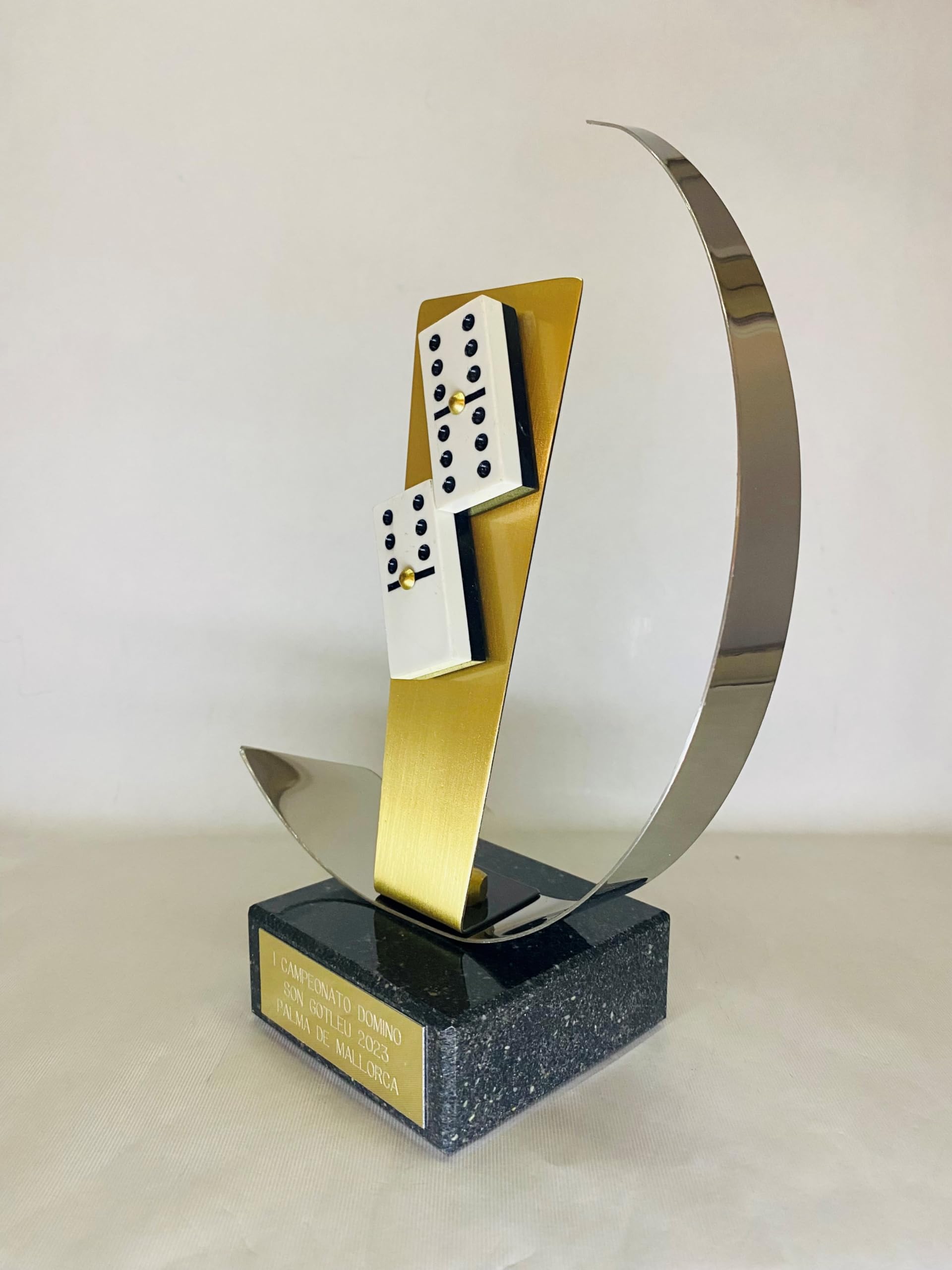 Trofeos para Dominó GRABADOS premio PERSONALIZADO
