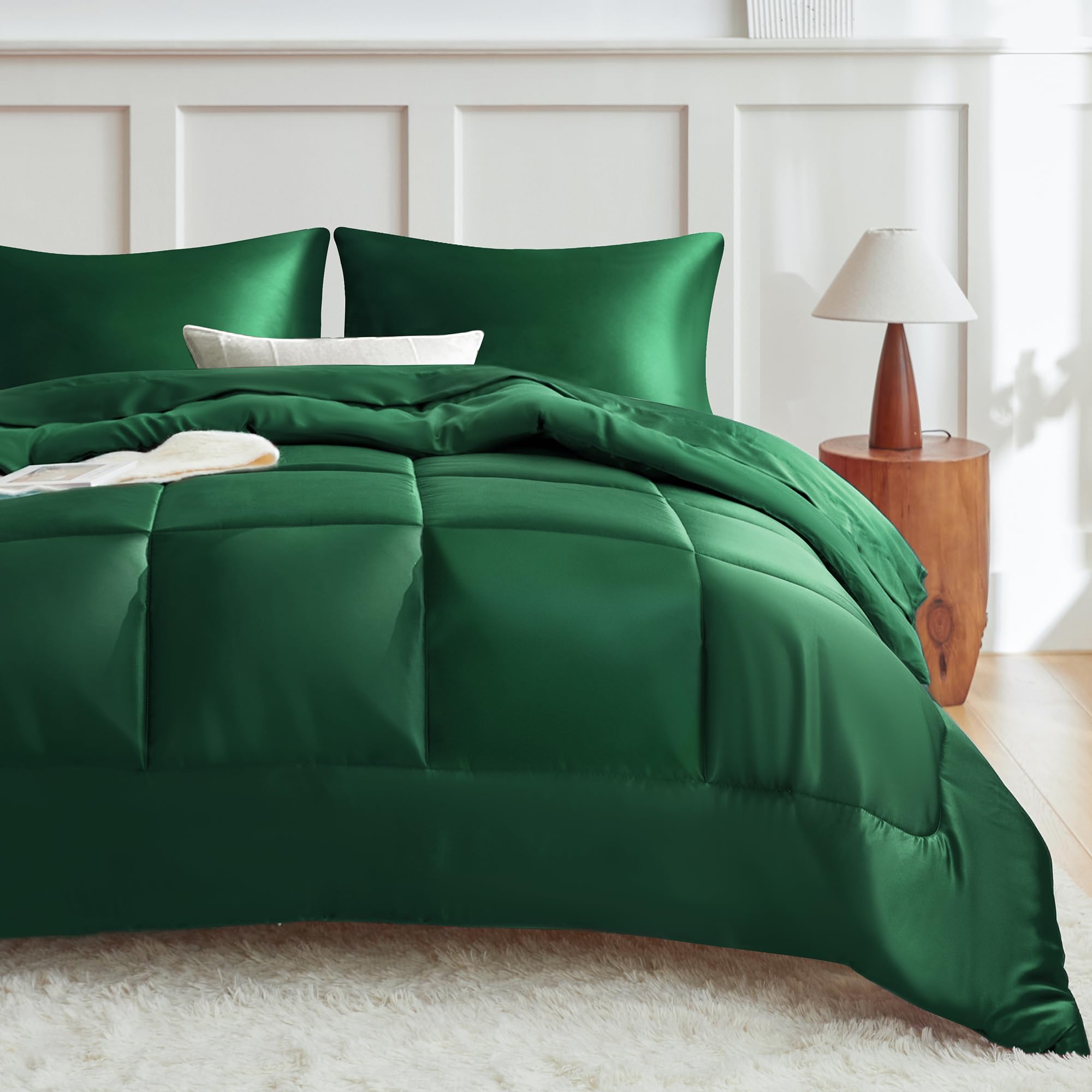 MR&HM Queen Comforter Set Dark Green, Reversible Satin Microfiber Comforter Set for All Seasons, 3 Pieces Non-Slip Silky Soft Bedding Sets with 1