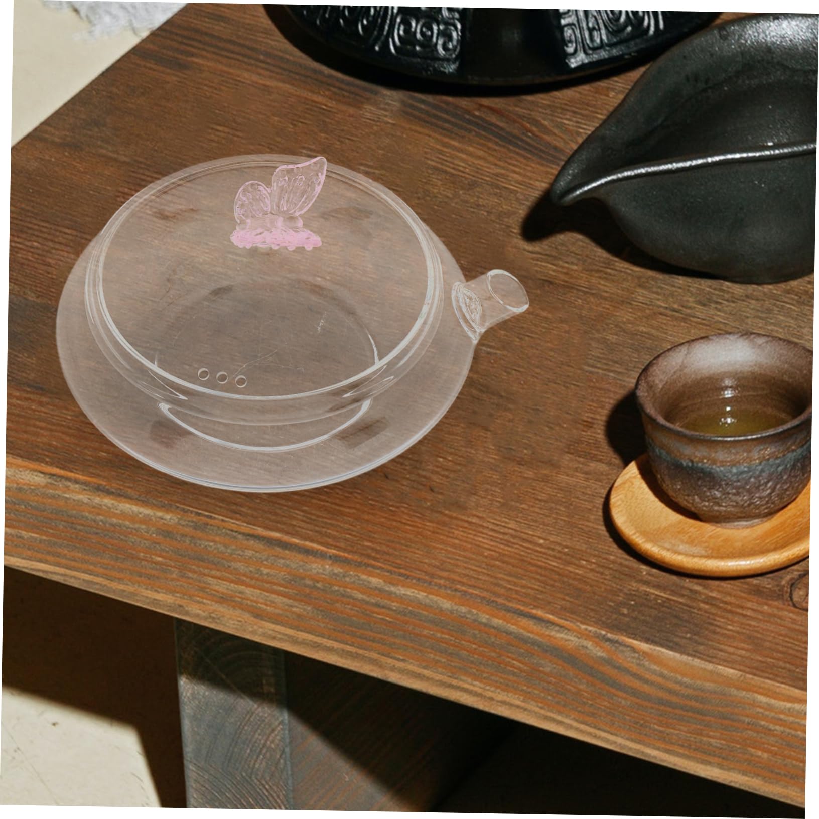 Amosfun Glas Teekanne 380ml, Hitzebeständig für Kalte und Heiße Aufgüsse | Transparent, mit Teesieb und Schmetterlingsdeckel, Tropffreier Ausguss, Leicht und Tragbar