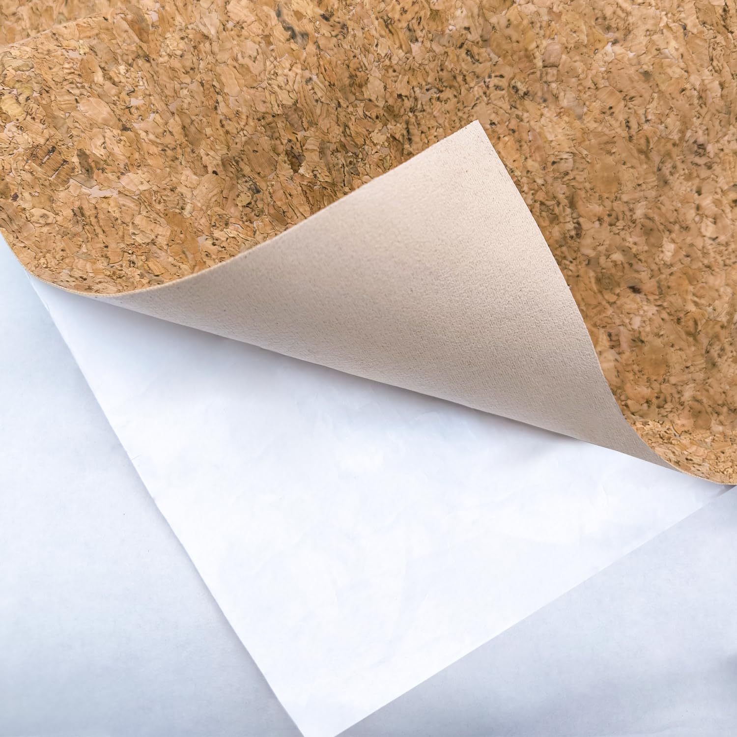 Rollo de Corcho Adhesivo 2,5m x 30cm x 1mm para Interiorismo y Bricolaje
