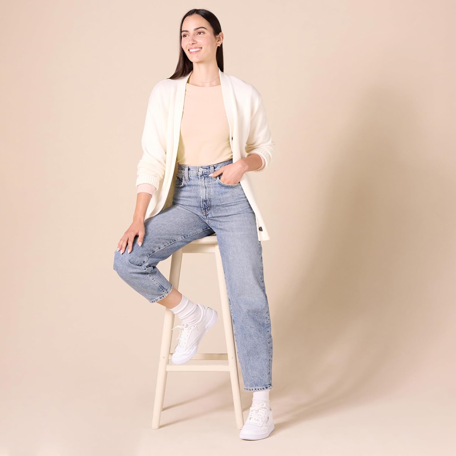 Amazon Essentials Women's Scoop Back Long Sleeve Slim-Fit Rib-Knit T-Shirt, Pack of 2 - Image 4