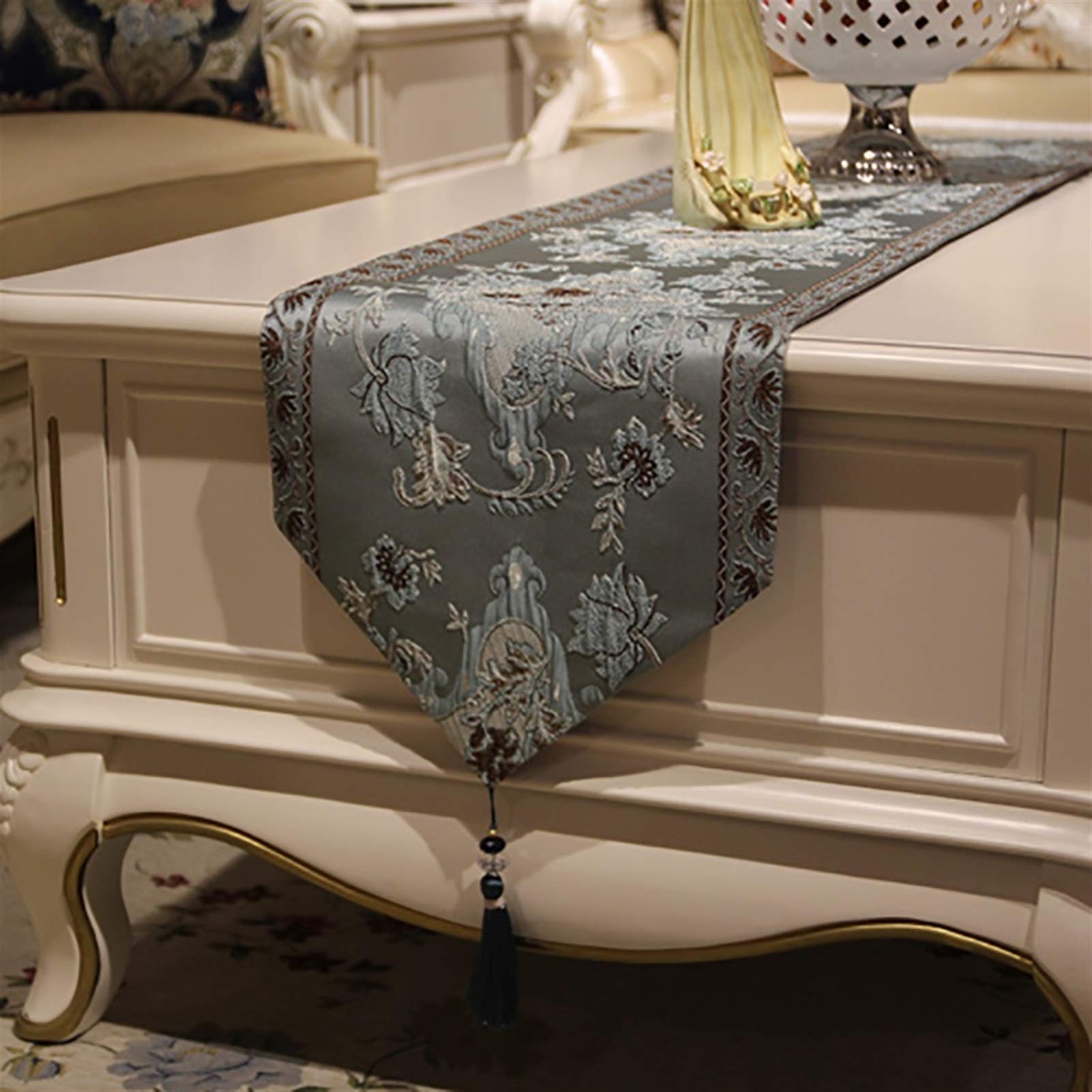 Chemin de table anti-plis bleu et or de Noël pour habiller une table terne