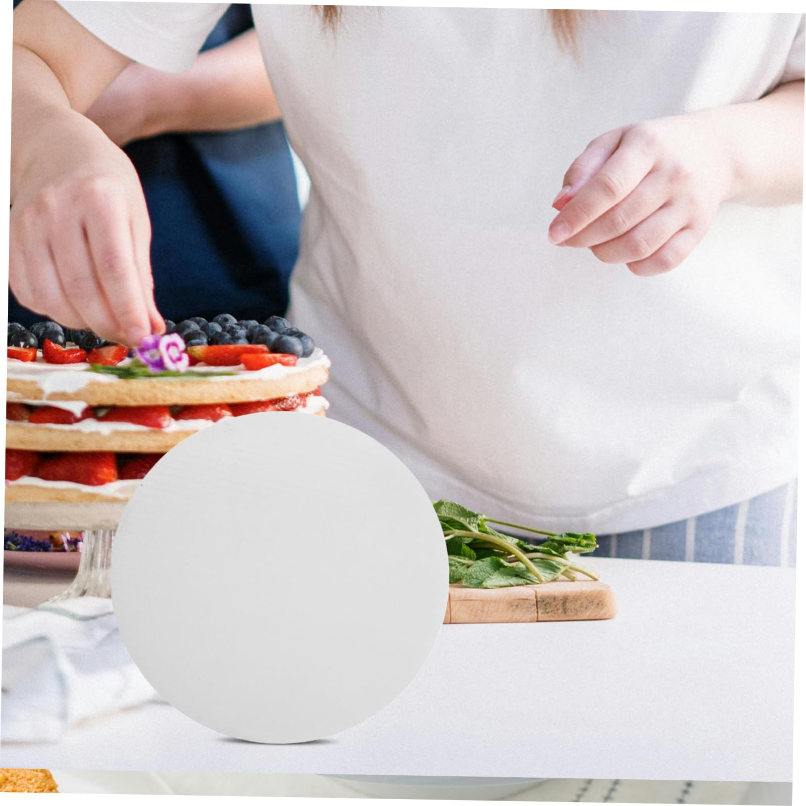 Amosfun Plateaux à Gâteaux Ronds Blancs en Papier, 30 Pièces, Support