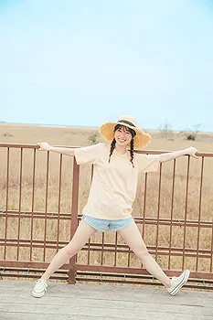櫻坂46 守屋麗奈1st写真集笑顔のグー、チョキ、パー アザーカット写真集当選品 Amazon.co.jp: 櫻坂46 守屋麗奈1st写真集「笑顔のグー、チョキ