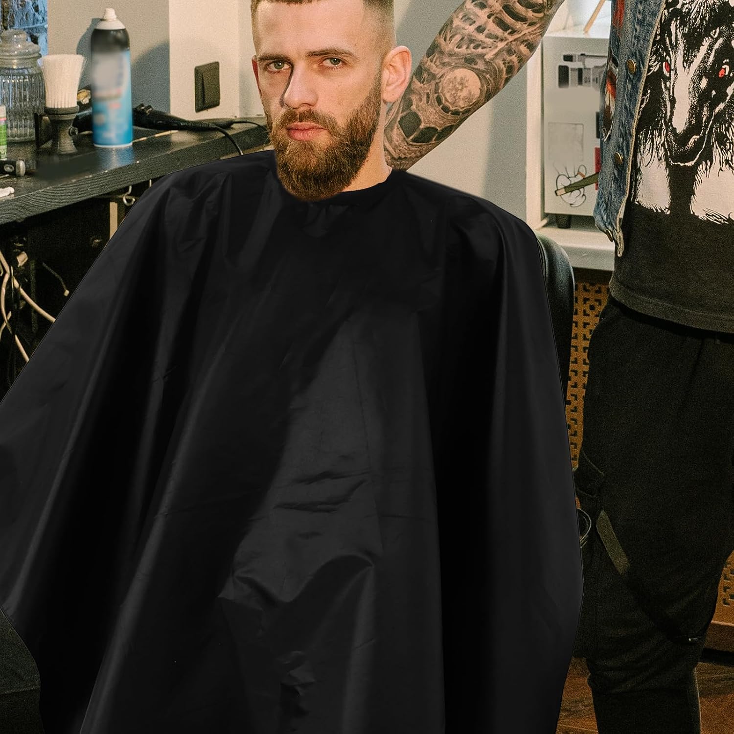 Black Haircut Cape for Barber Shop, Hairdressing Cloak Made of Polyester Taffeta, Keeps Clothing Dry and Clean, Machine Washable, for Perming and Salon Use