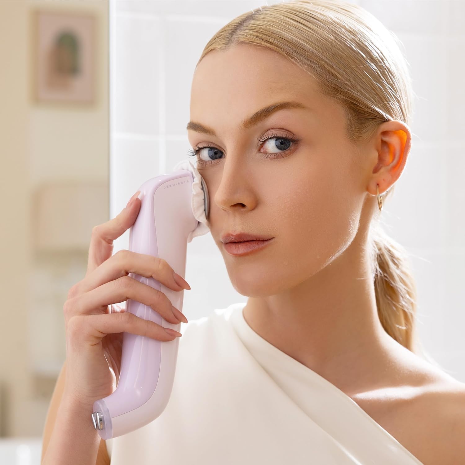 DermRays M1 4-in-1 Facial Toning Tool with Multi-Leading Tech for a Visibly Radiant & Youthful Appearance - Image 9