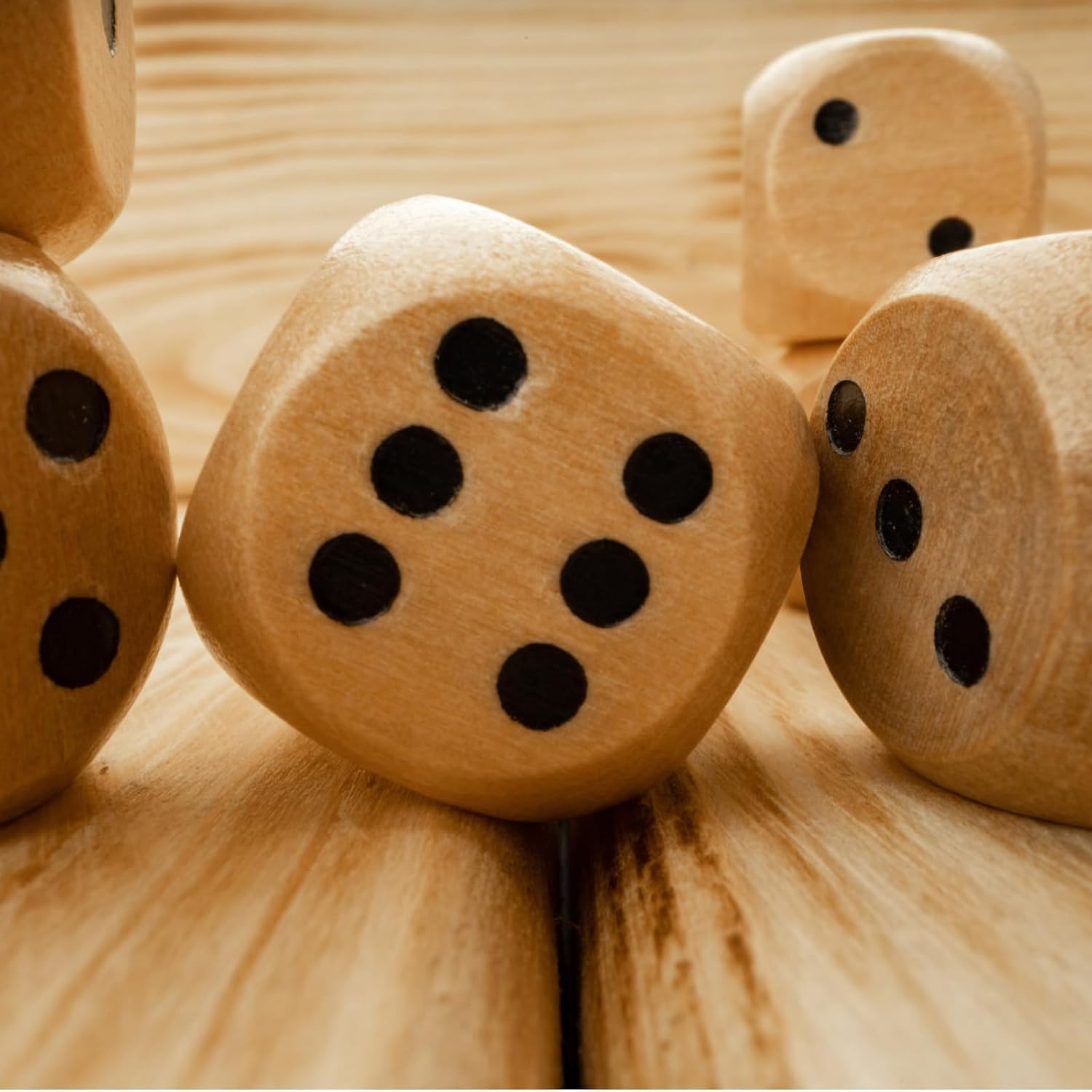 Milisten 20pcs Blank Wooden Dice, Wooden Cubes for Crafts, Unfinished Square Blocks with Rounded Corners for Puzzle Making DIY Craft Projects Party Supplies (25mm/0.98inch)