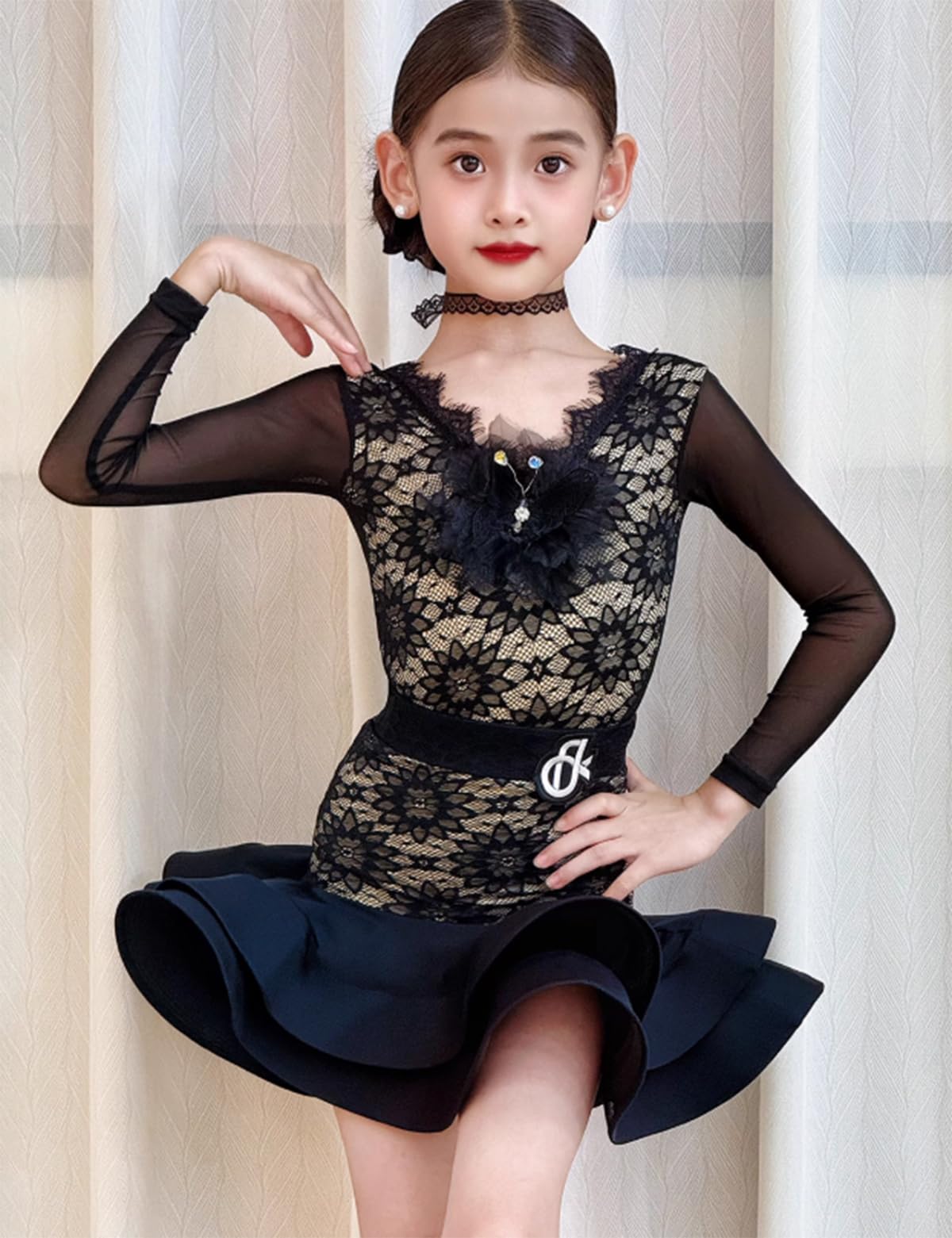 Abito da Ballo Latino per Ragazze in Pizzo E Rete Maniche Lunghe Stampa Floreale Gonna A Balze Adatto per Gare E Spettacoli di Danza per Bambini Abito da Allenamento per La Corrida Cha Cha Spettacolo