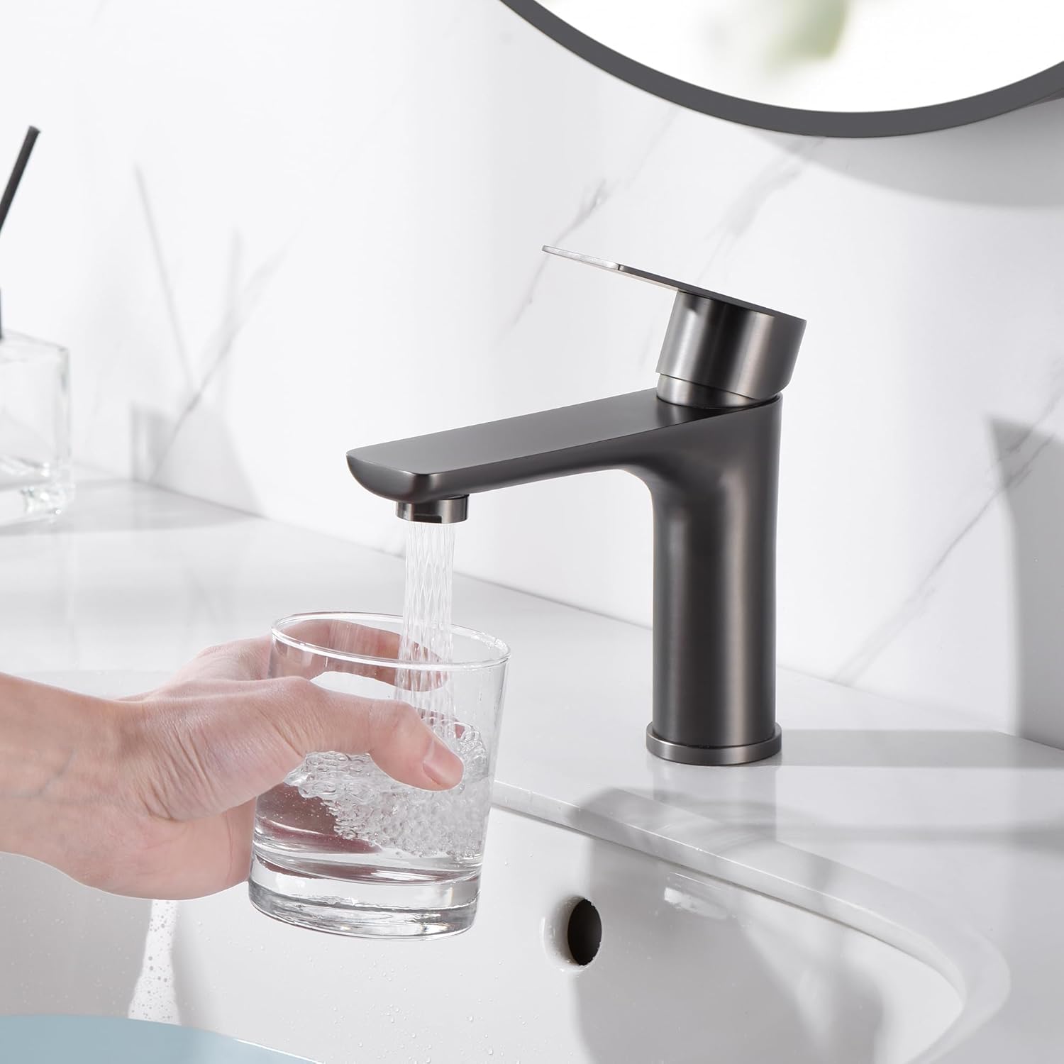 SUMERAIN Bathroom Faucets for Sink Lavatory Faucet 304 Stainless Steel Single Hole Single Handle, Gun Gray