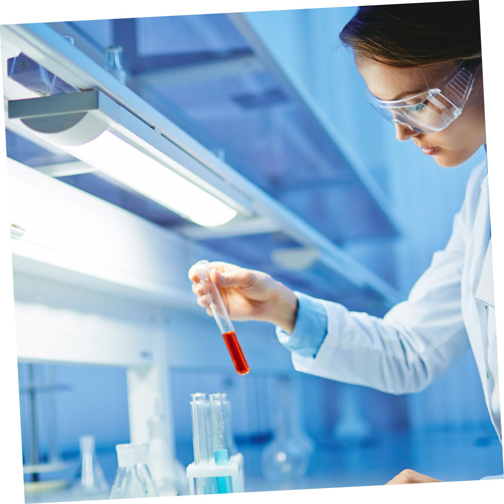 Baluue 100pezzi Provette Da Centrifuga in Plastica Per Esperimenti Di Laboratorio Tappi Design Sicuro Per Prevenire Fuoriuscite Di Campioni Materiali Di Compatte e Facili Da Trasportare