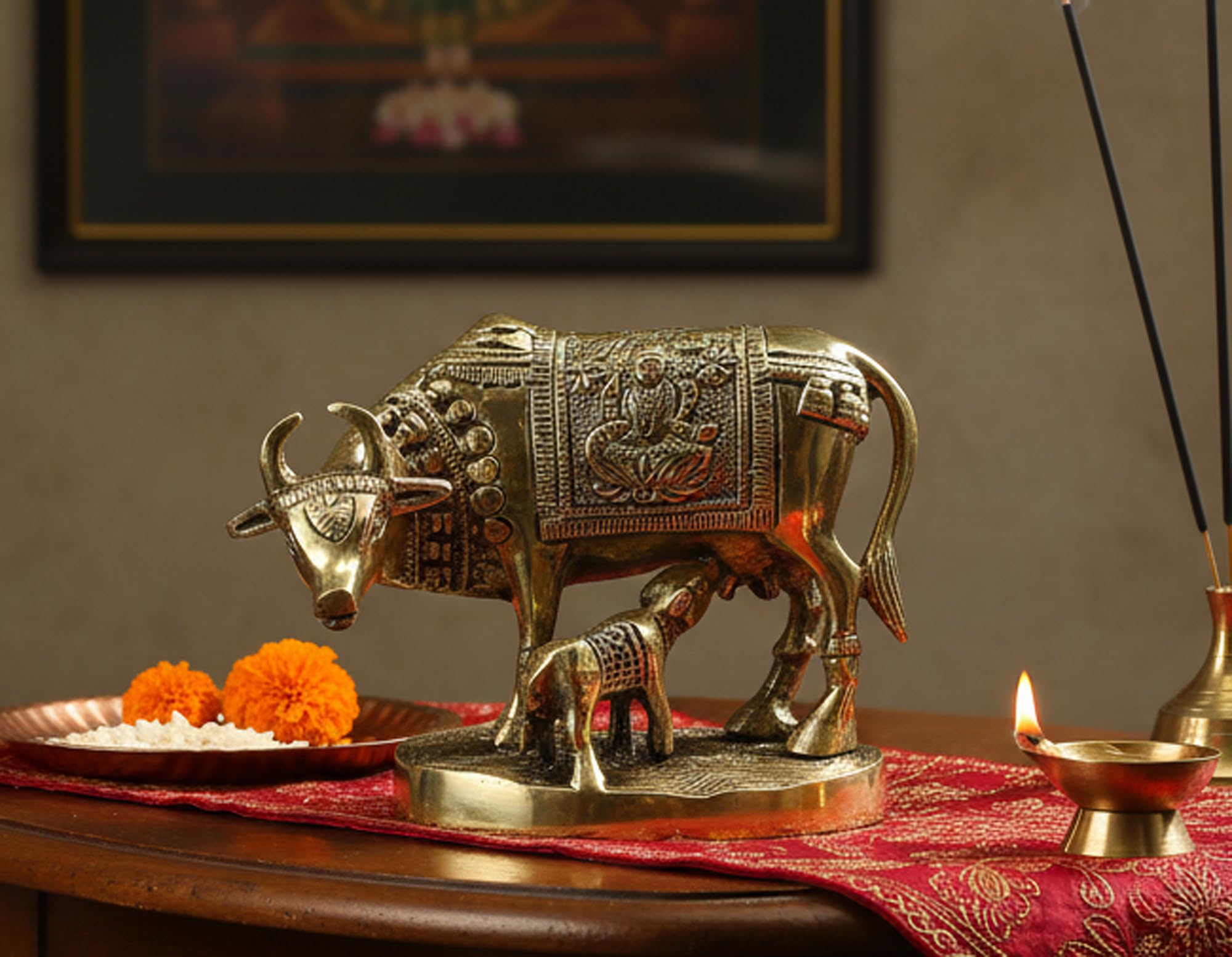 StonKraft Lucky Figurine Kamdhenu - Figura de vaca y becerro de latón