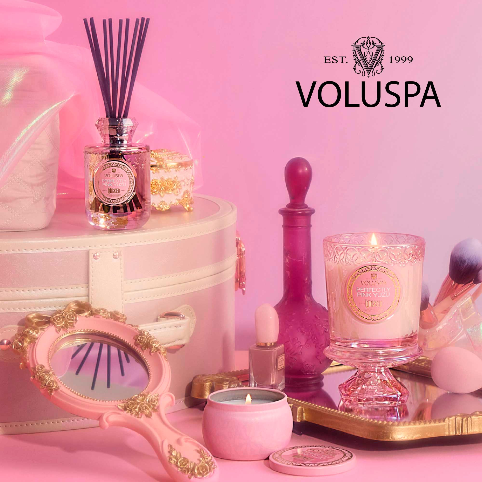 ウィキッド　WICKED アメリカユニバ購入　キャンドル Amazon.com: Voluspa Wicked Collection Glinda Perfectly Pink Yuzu