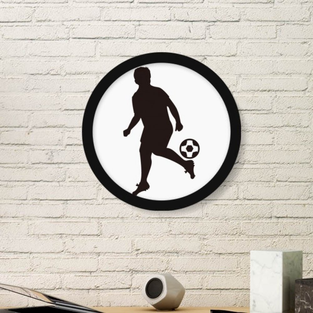 Football silhouette cadre mural rond noir pour habiller un mur blanc vide sans percer de gros trous