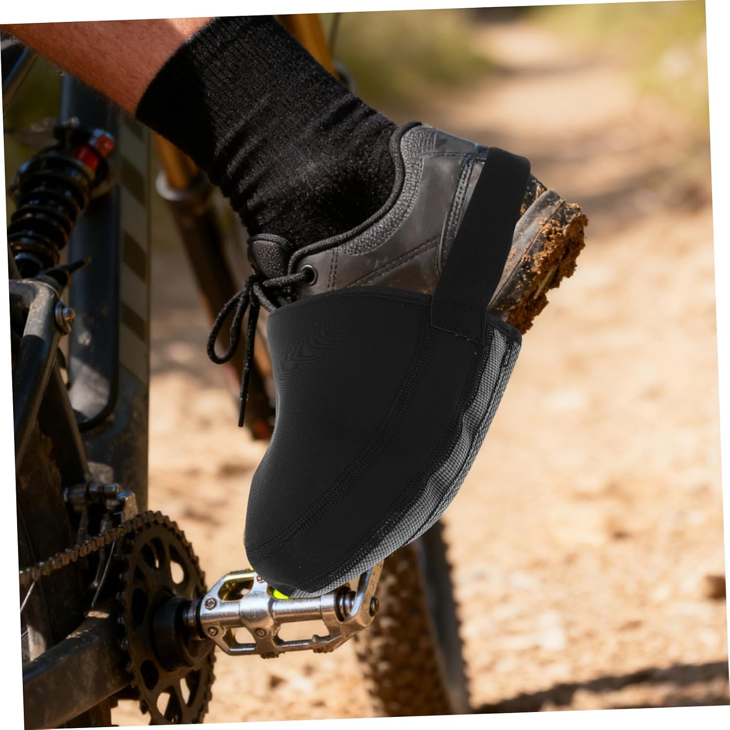 Cycling Shoe Covers for Men and Women Windproof and Slightly Waterproof Outdoor Shoe Protectors with Elastic Fiber and Silicone Material for Walking and Biking, Size L 44-46