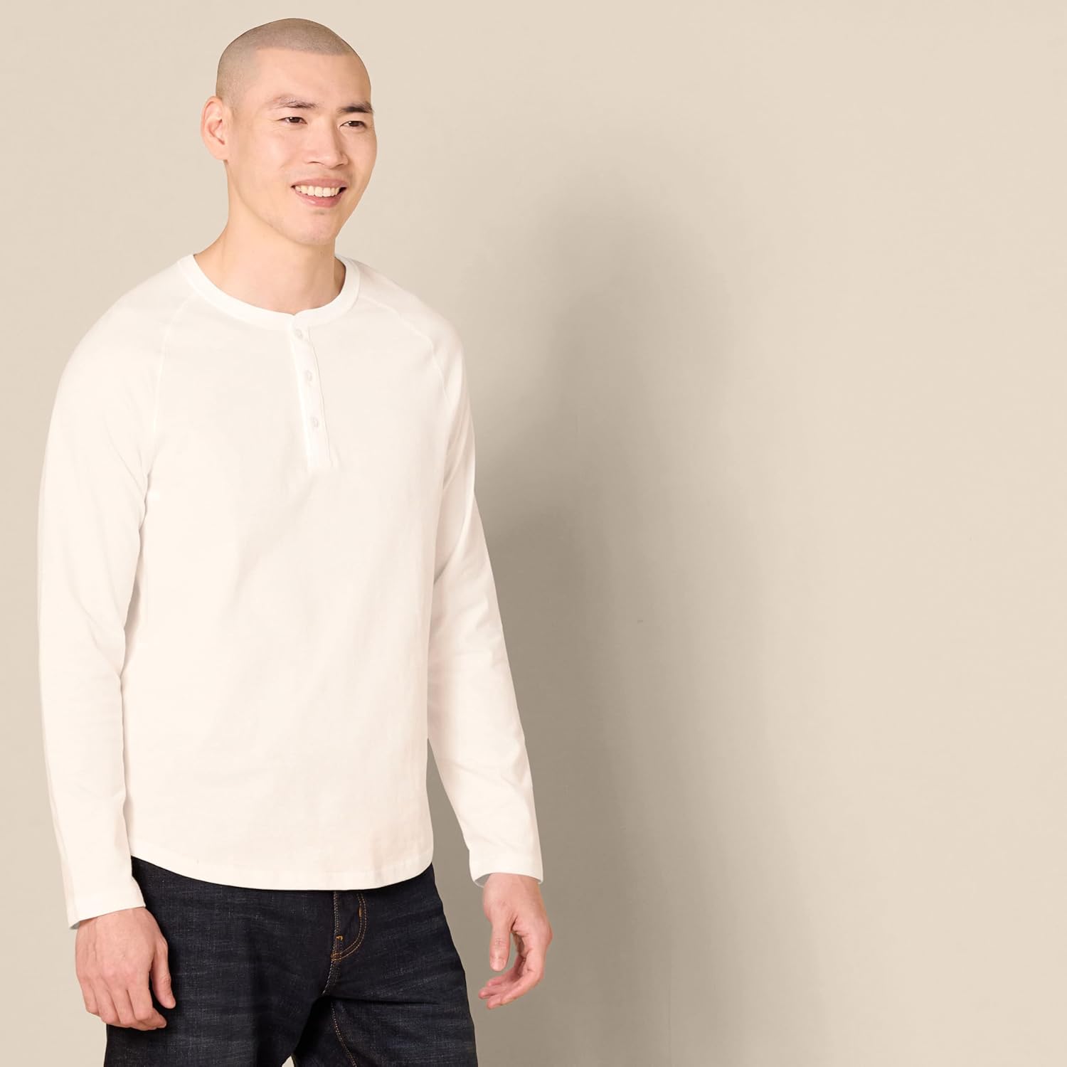 Amazon Essentials Men's Slim-Fit Long-Sleeve Henley Shirt - Image 3
