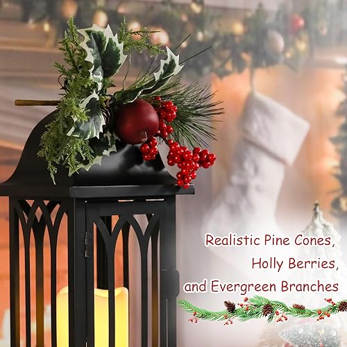 Vista 6 de Bdor Juego de 2 Faroles de Navidad – Farol Decorativo Negro para Velas de 15" de Alto con Acebo, Bayas y Vela LED Sin Llama – Mesa Navideña