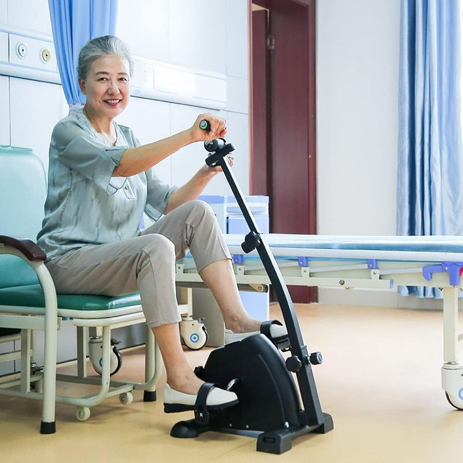 Rower treningowy Rower do ćwiczeń, kryty rower rehabilitacyjny do szpitala, starsza maszyna do pedałowania rąk i nóg z wyświetlaczem LCD