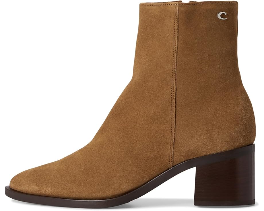 La Canadienne Julieta - Left View