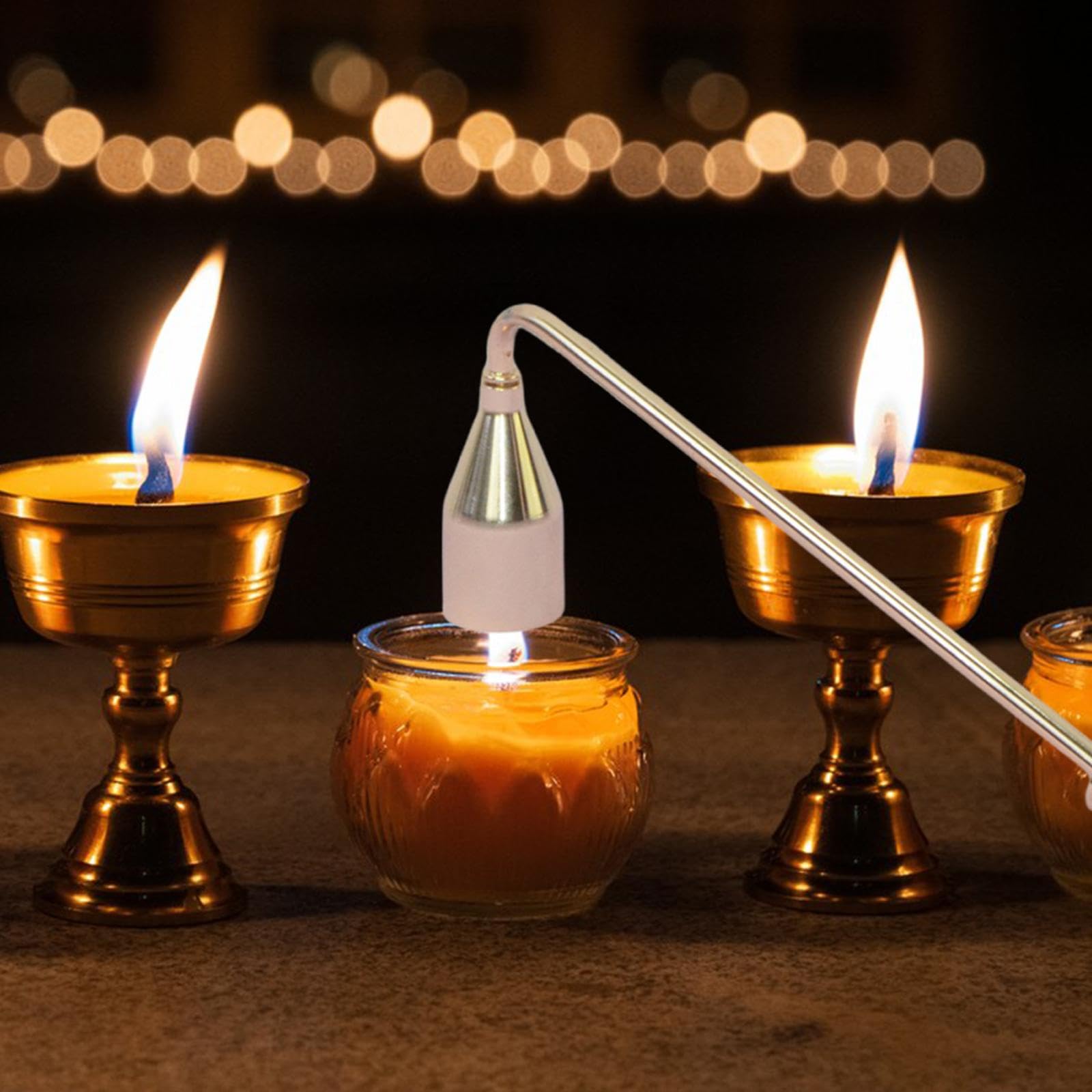 Fenteer 23cm Metal Candlesnuffer Candle Stopper Anti Slip Handle Bell Shaped Sturdy Multifunctional for Candles Lovers Wick Trimmer, Golden