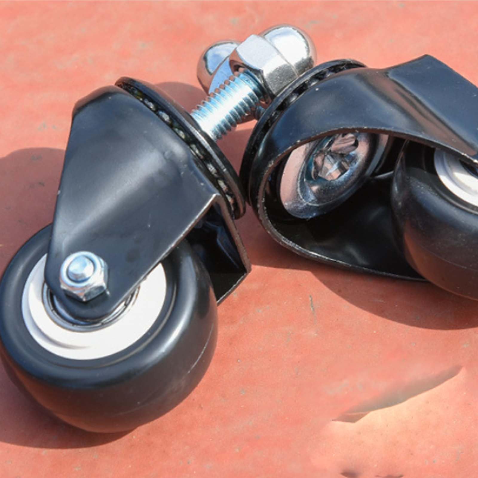 Raclette Multi-Fonction avec Roues, raclette en métal Bleu-Vert Robuste, raclette de Sol Durable pour Un Drainage Efficace sur Les terrains de Sport