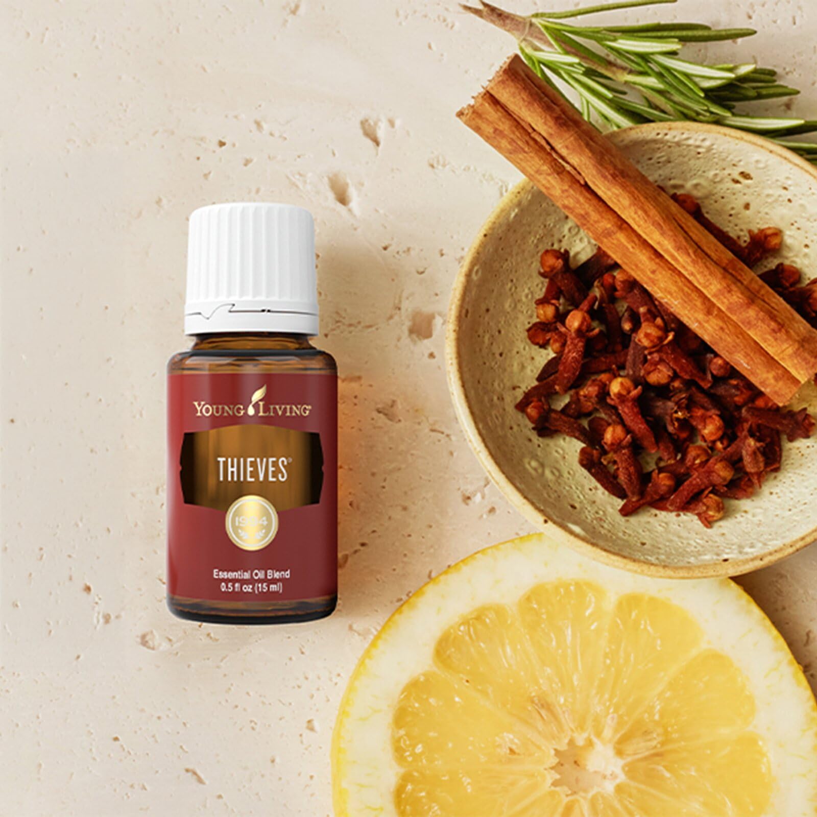 Amazon.com: Young Living Thieves Essential Oil Blend 15ml