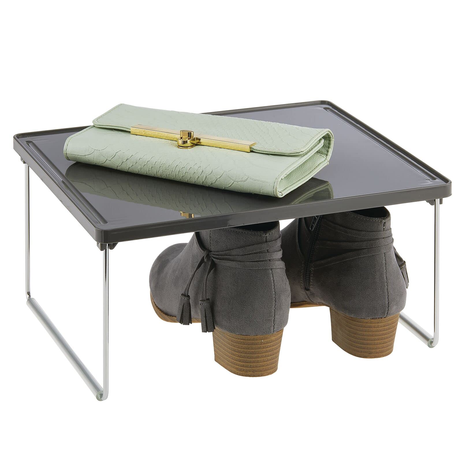 mDesign Juego de 4 estantes adicionales para ropa – Balda auxiliar de metal y plástico para sumar espacio de almacenaje en armarios – También útil como organizador de armarios de cocina – gris pizarra