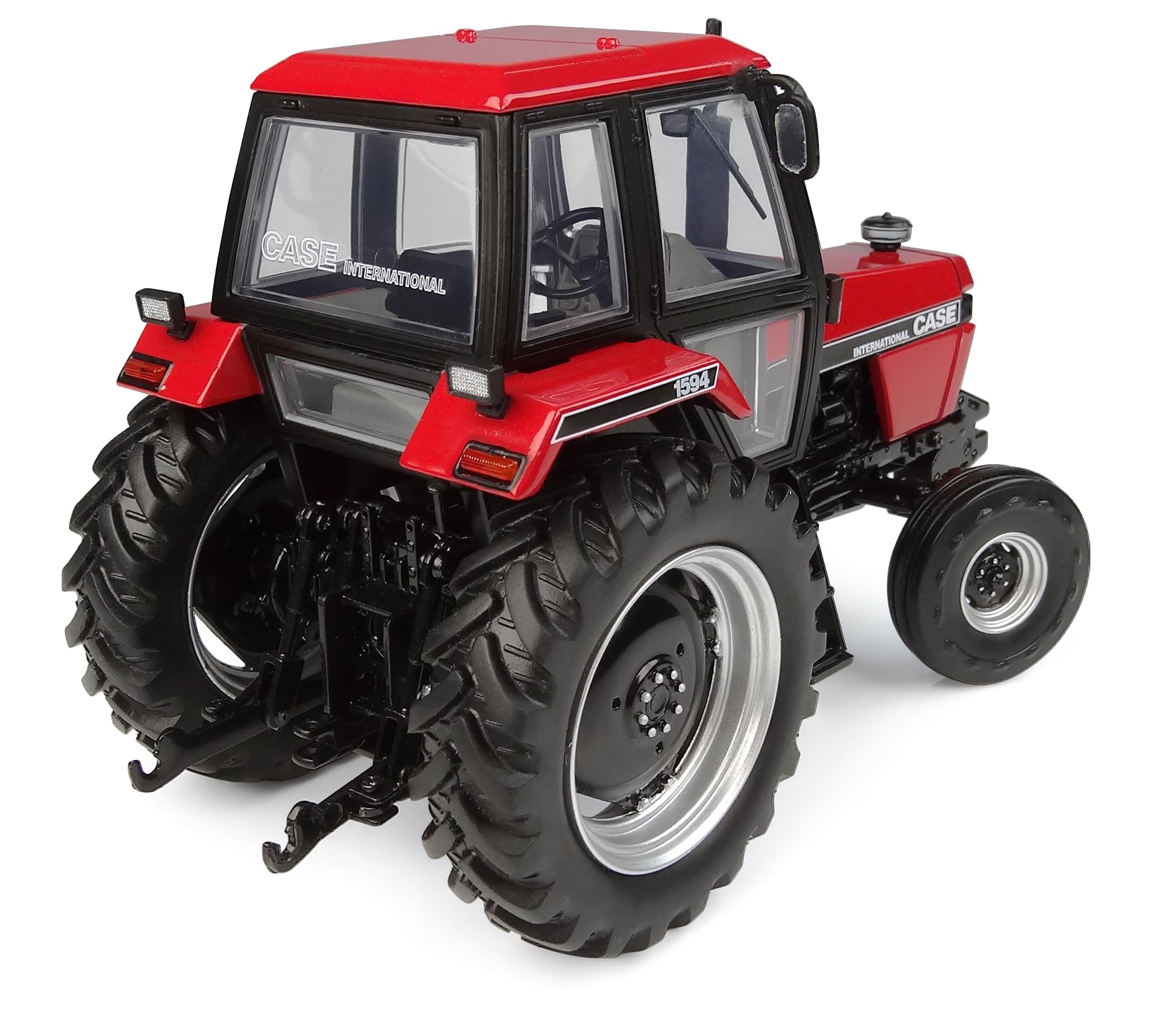 Universal Hobbies Trattore Miniature Case International 1594-2 Ruote motrici - Scala 1/32