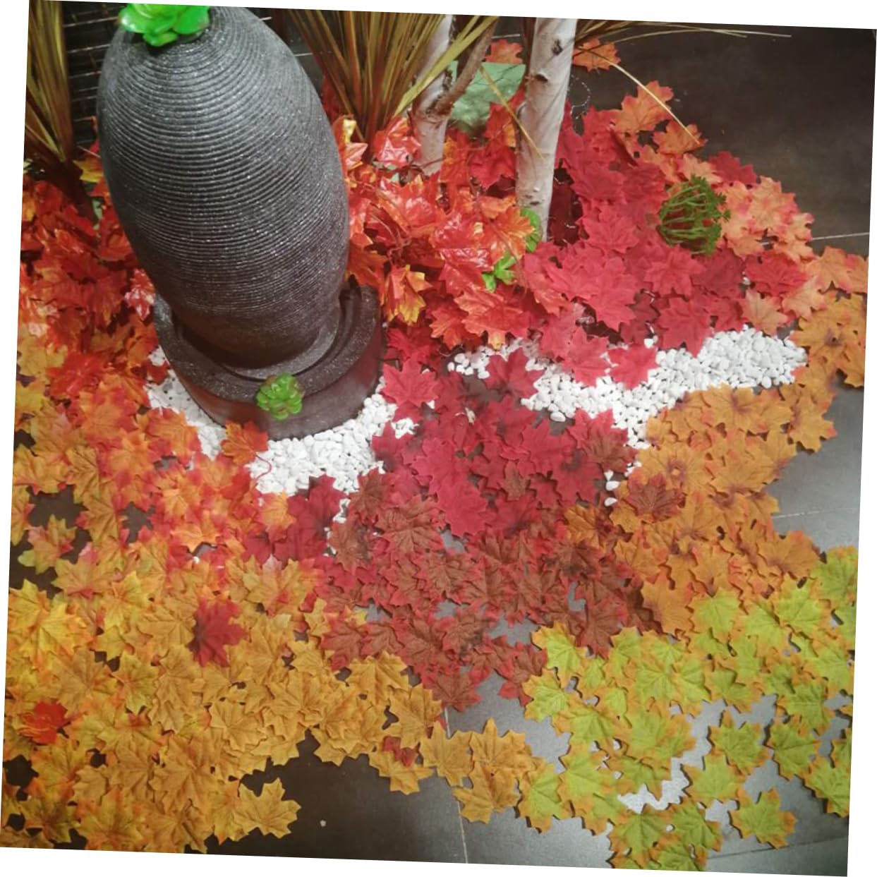 1500stücke Künstliche Ahornblätter Herbstdekoration Für Hochzeit Erntedankfest Und Partys Farbmischung Für Kreative -projekte Und Herbstliche Arrangements