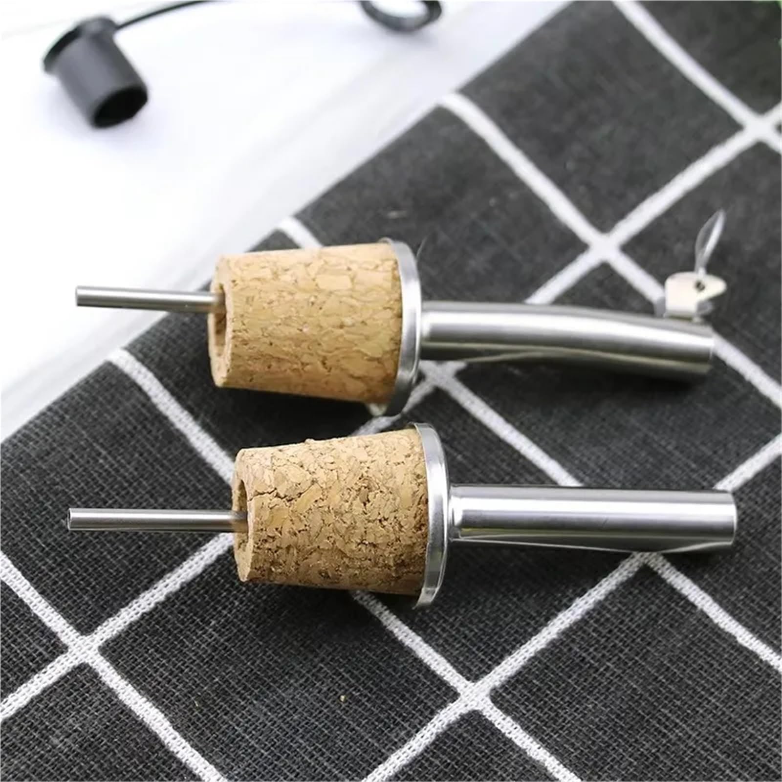 Bouchons à vin 30 pièces verseur de liège en bois for rouge Champagne bière bouchon bouteille outils dégustation fournitures fête d'anniversaire mariage(B bend)