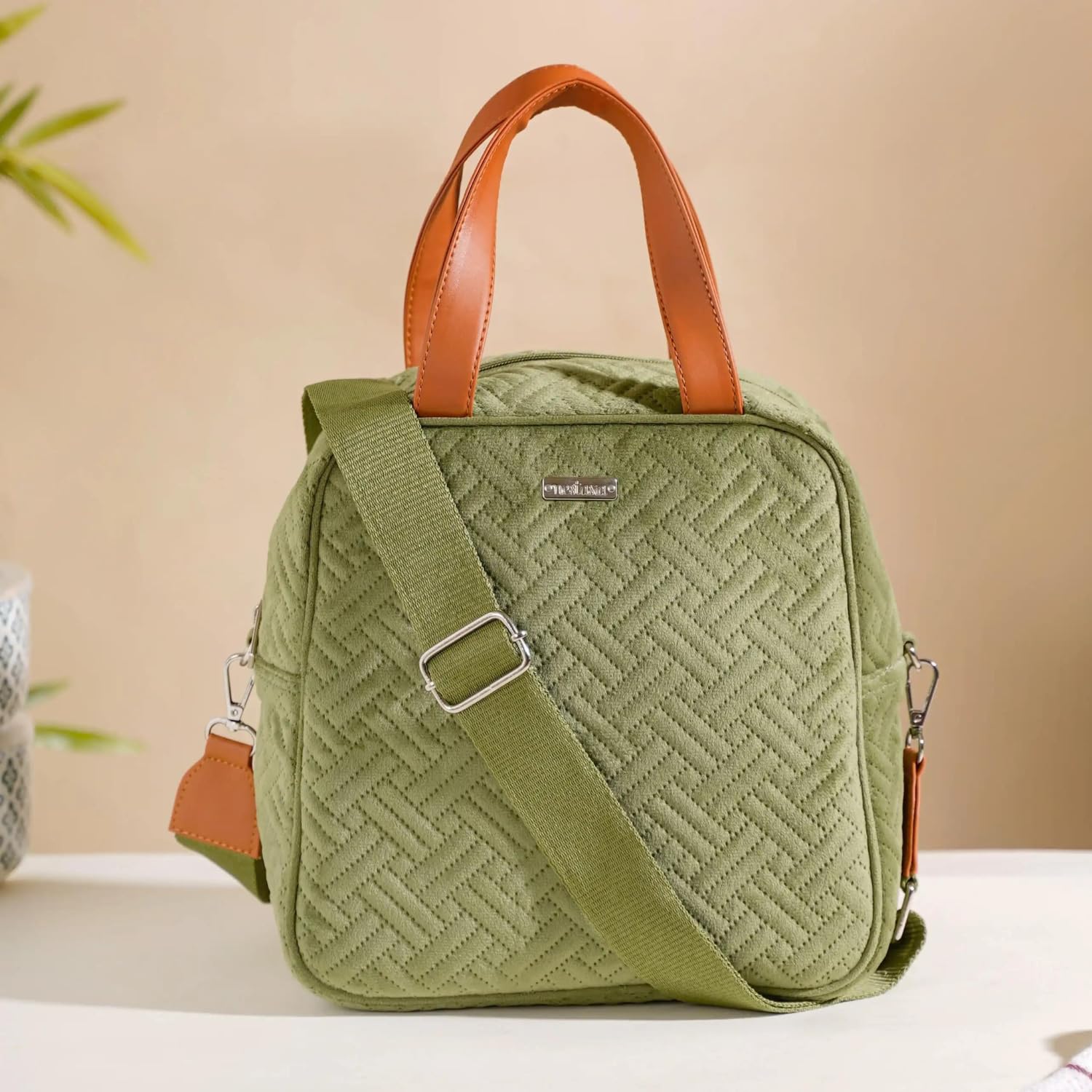 Nestasia Velvet Quilted 3-Layer Insulated Stylish Lunch Bag for Women & Men | with Adaptable Shoulder Strap | Fits 1 Litre Bottle | Green