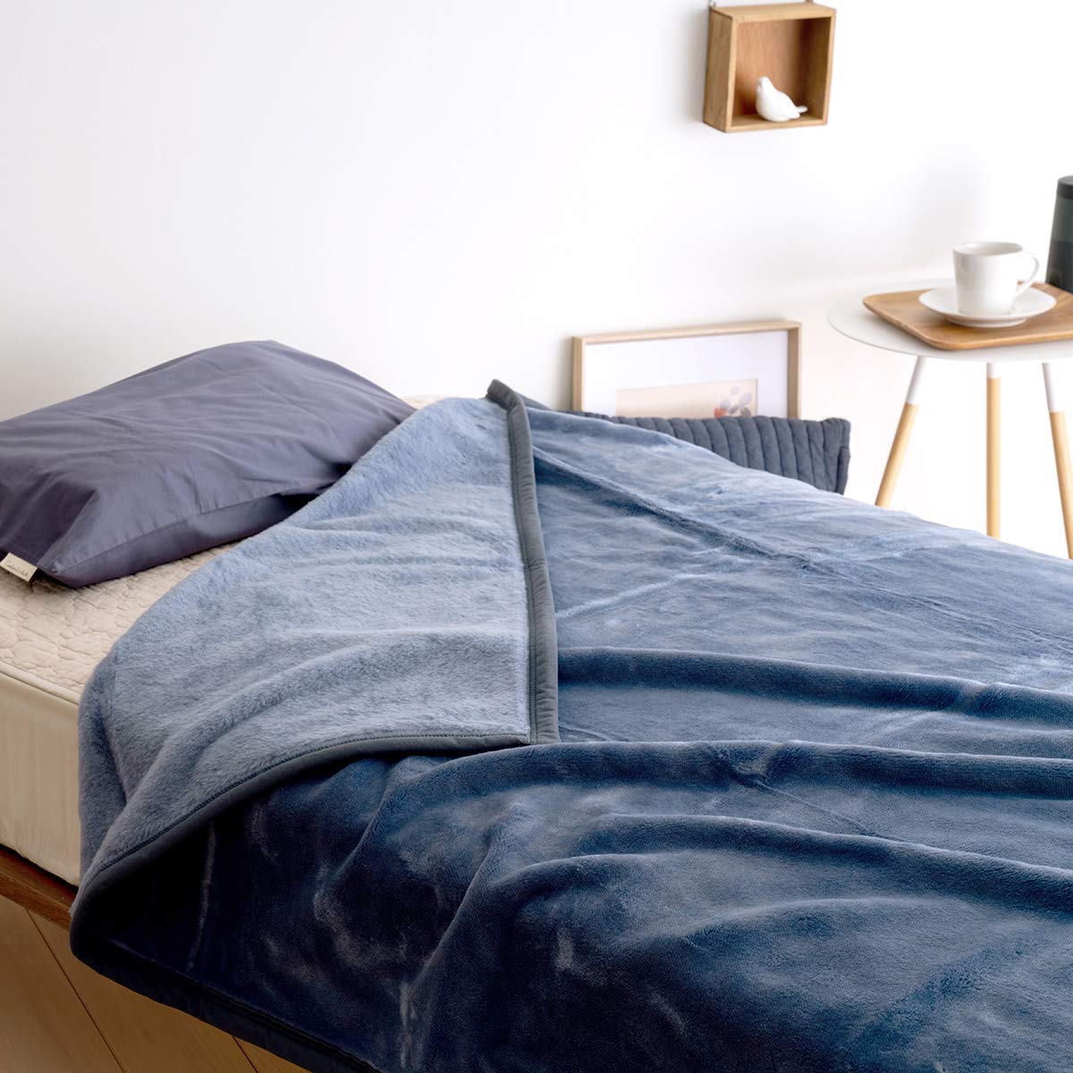 Amazon.co.jp: Nishikawa 48349 Acrylic New Meyer Blanket, Fluff