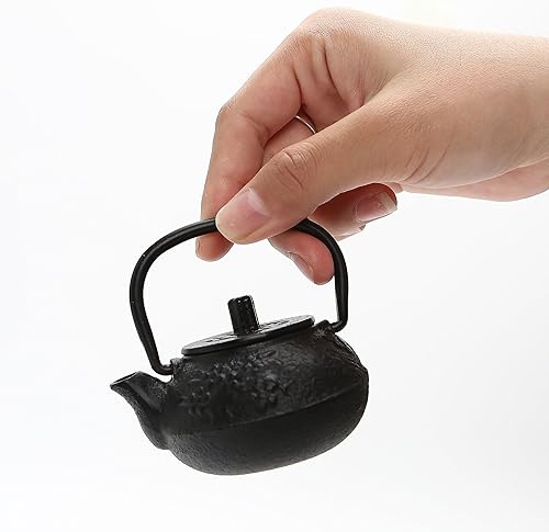 Miniatura 9 de Mini tetera de hierro fundido de 1.7 onzas líquidas, tetera japonesa de imitación con mango de cobre y haz de raíz de bambú, perfecta para la