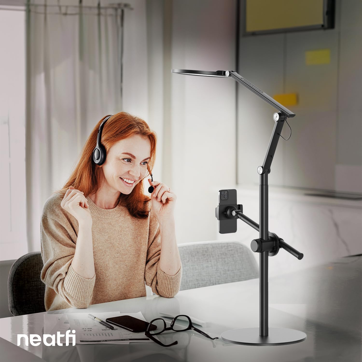 Neatfi LED-Tischlampe/Schreibtischlampe, Dimmbar mit 5 Helligkeitsstufen, 10W, USB-/Plug-betrieben (Mit Handyhalterung und Standfuß, Schwarz)