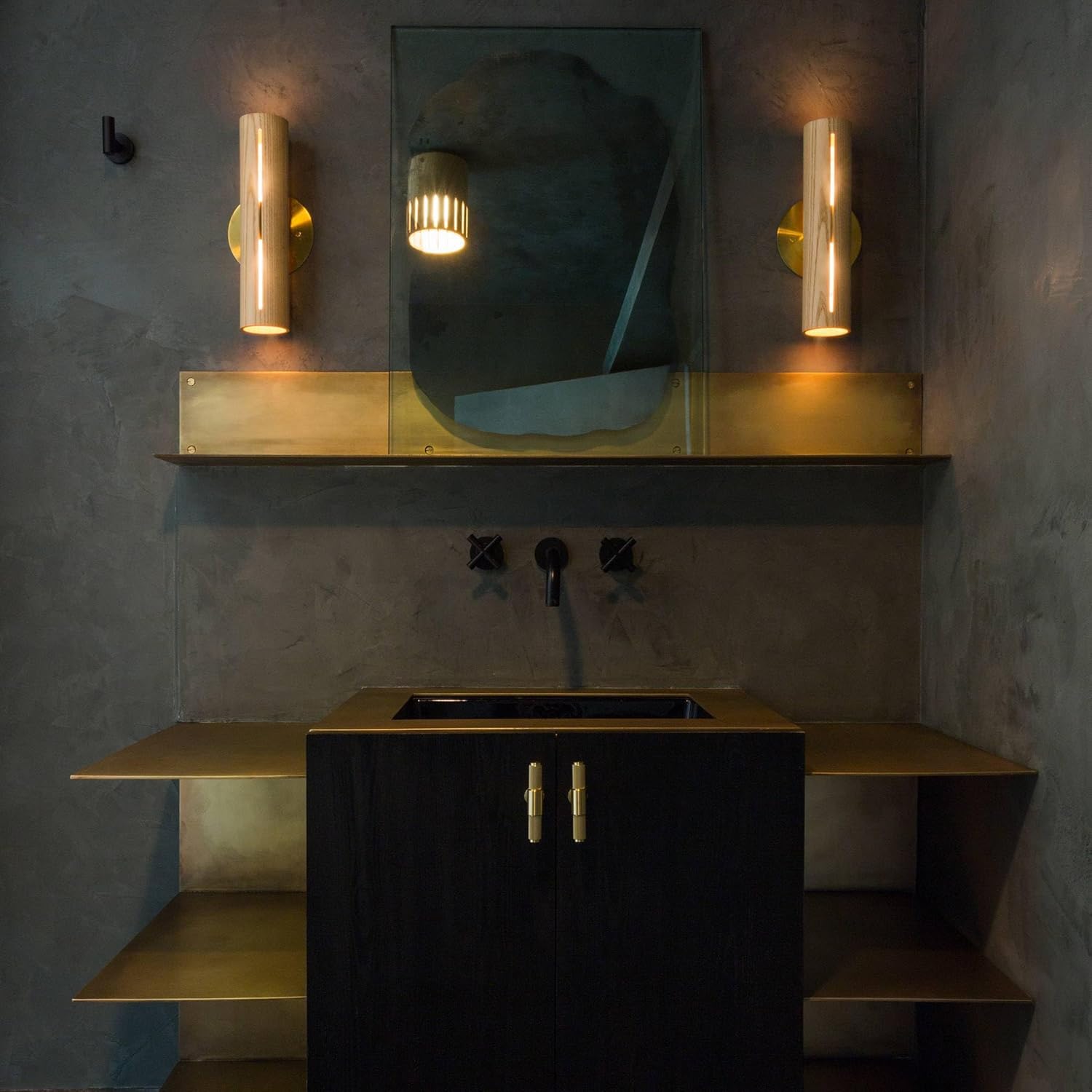 Buster and Punch T-Bar Cross Kitchen Cabinet Pull Handle in Brass, Solid Metal with Diamond Knurled Pattern