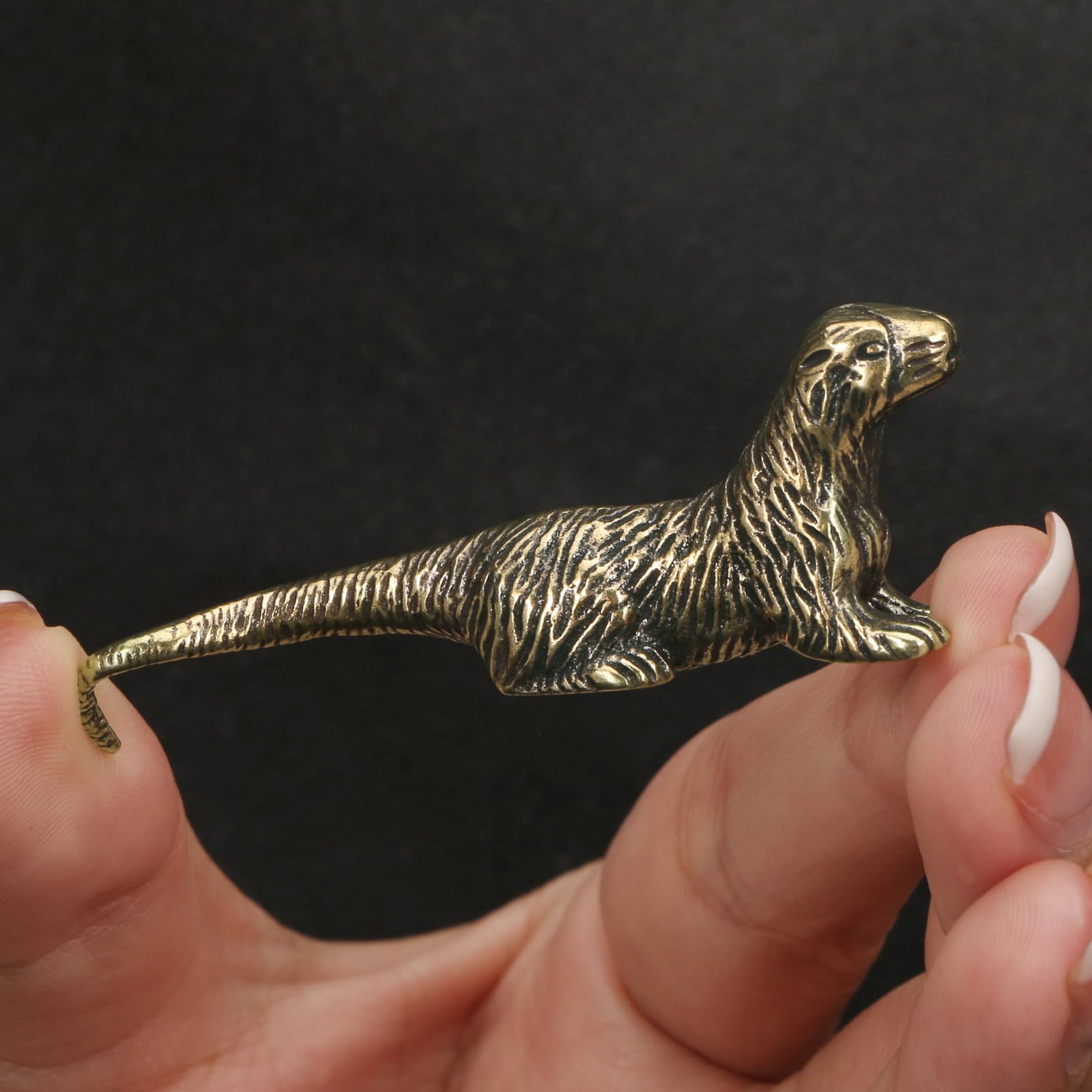 YANGPZFC Small Copper Otter Ornament Brass Statue For Desk Decor, Handcrafted Vintage Sculpture