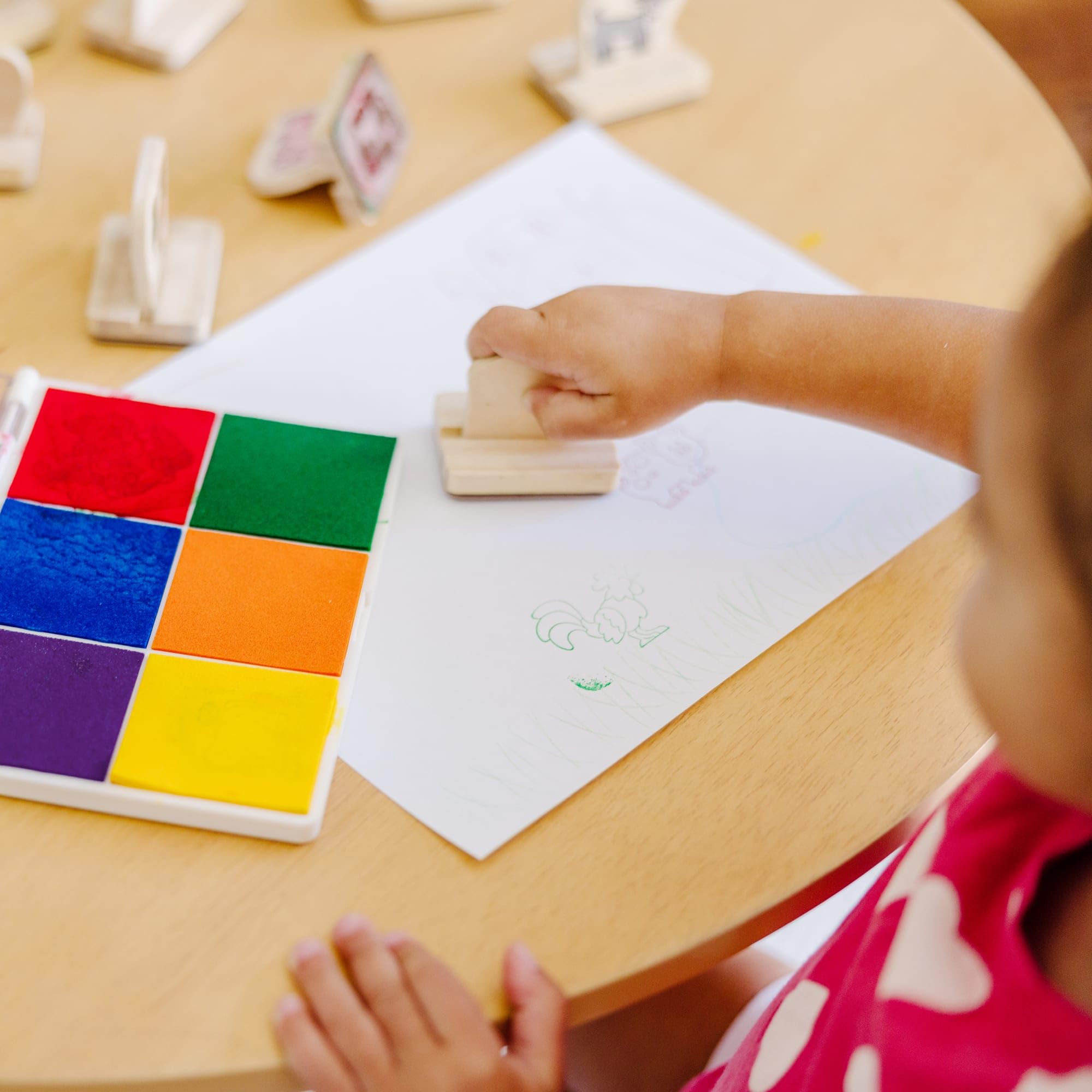 Melissa & Doug Almohadilla de tinta para estampar, Tinta lavable multicolor para sellos, Juguete creativo, Actividades creativas, Juego creativo para niños y niñas de 3 4 5 6 7 años