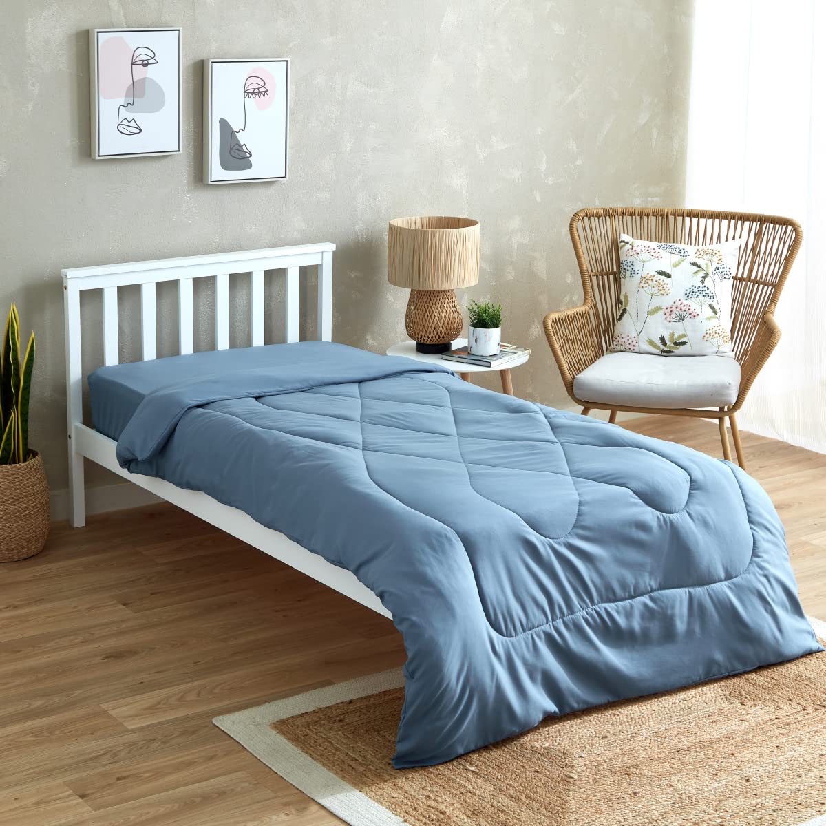 Homebox Axis Solid Single Microfibre Comforter 220x135 CM Blue