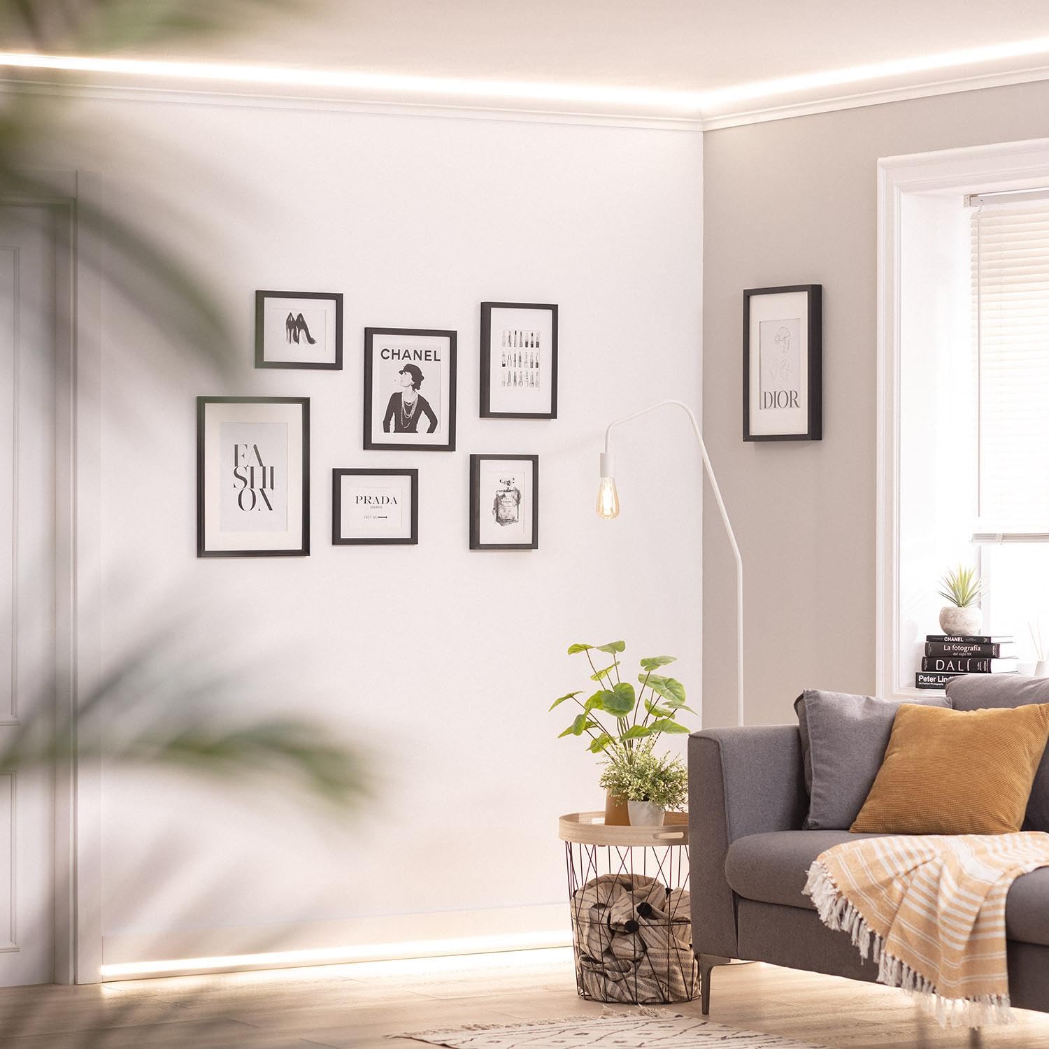 LEDKIA LIGHTING - Modanatura per Striscia LED 2m | Decorativa Indiretta| Facile da Installare, Bianco, Polistirene