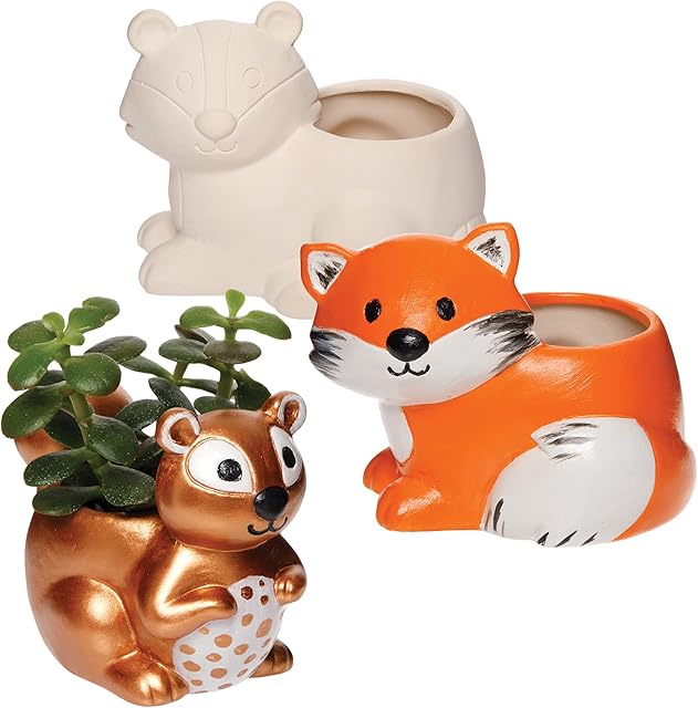 Baker Ross FE710 Woodland Animal Ceramic Flowerpots - Pack of 3, Ready to Paint Plant Pots for Kids to Decorate and Display assorted