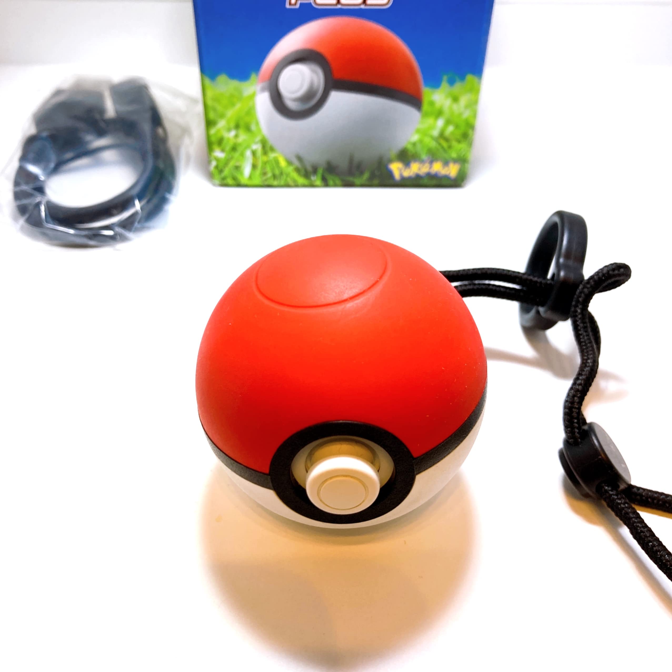ポケットモンスター　モンスターボールプラス　 5個 ケース付き Amazon.co.jp: ポケットモンスター Let's Go! ピカチュウ